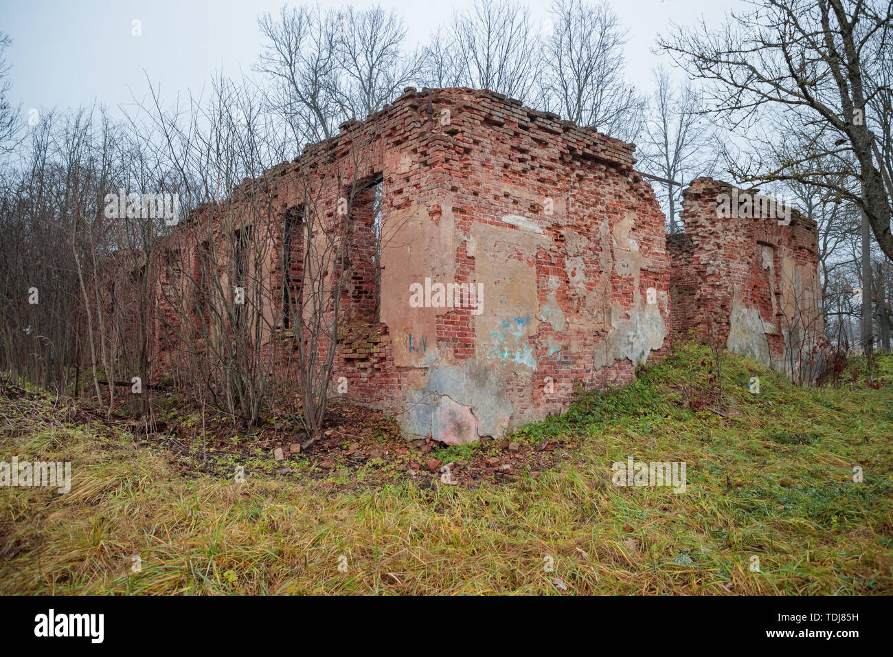 old and ruined building in the daytime Stock Photo - Alamy
