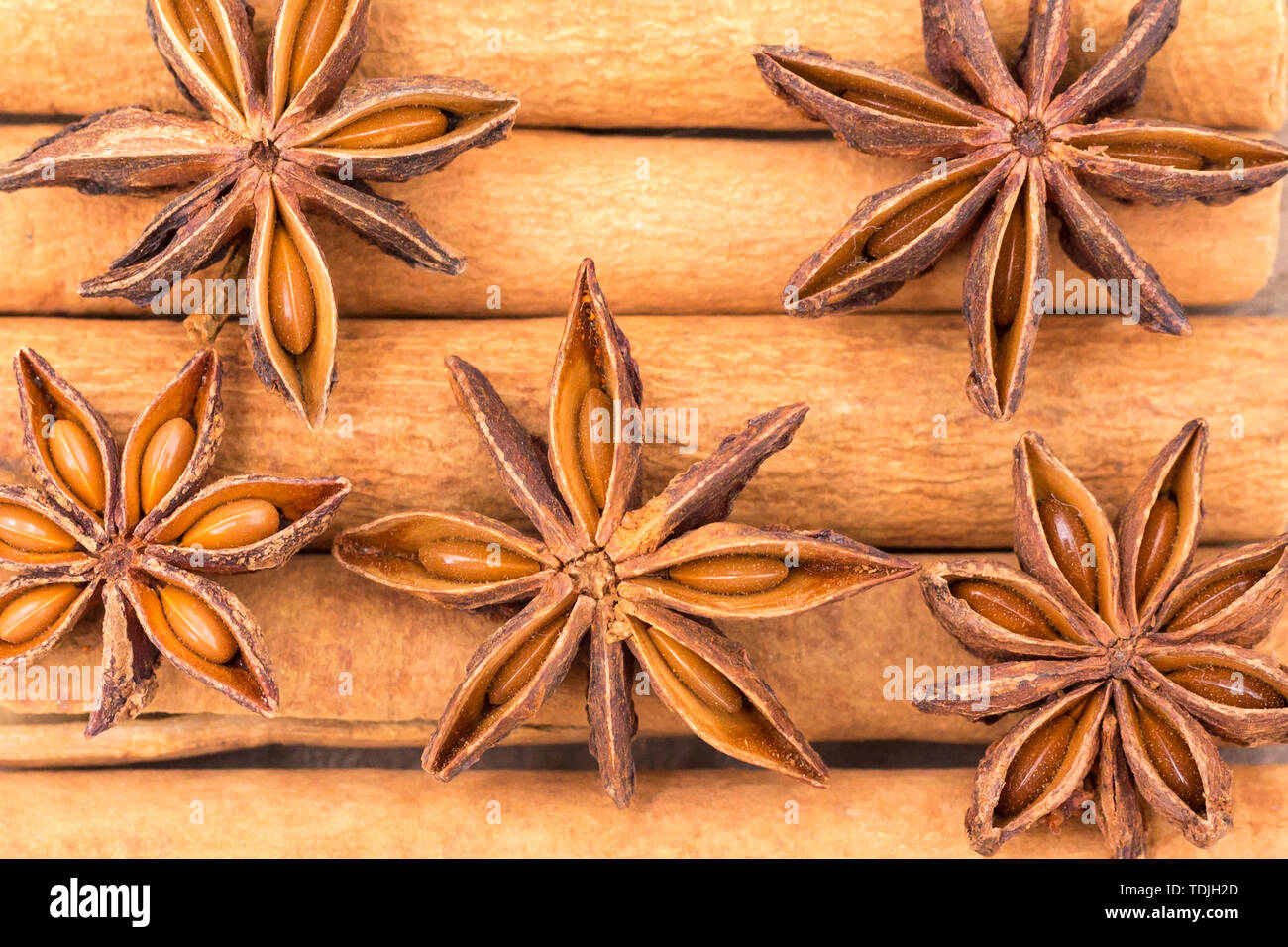 Octagon fennel, cinnamon, seasoning Stock Photo Alamy