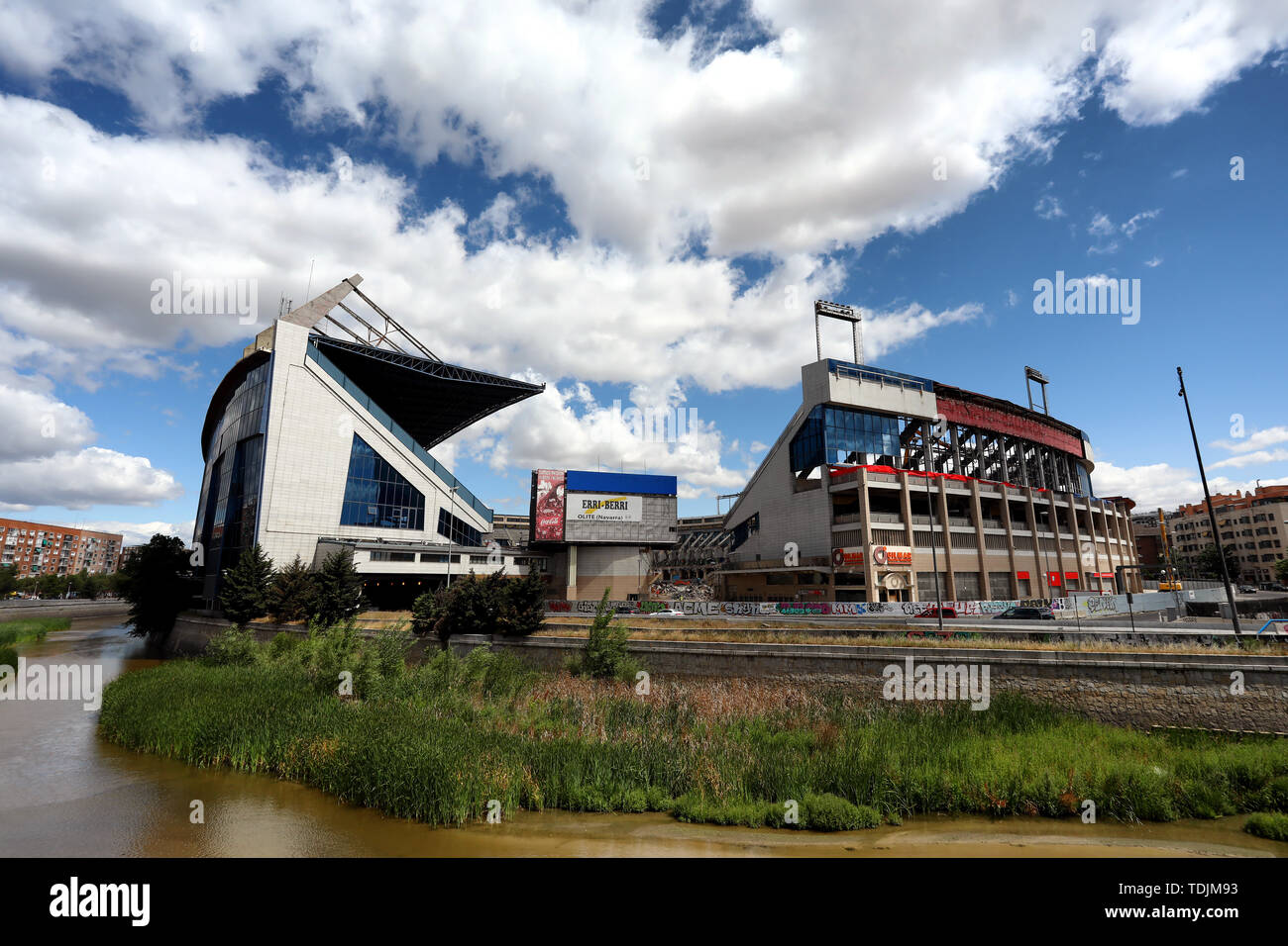 General view of the Vicente Calderon Stadium on the banks of the Manzanares river (previously home to Atletico Madrid between 1966 and 2017 for 51 years) during its demolition - Estadio Vicente Calderon demolition , Arganzuela, Madrid - 10th June 2019 Stock Photo