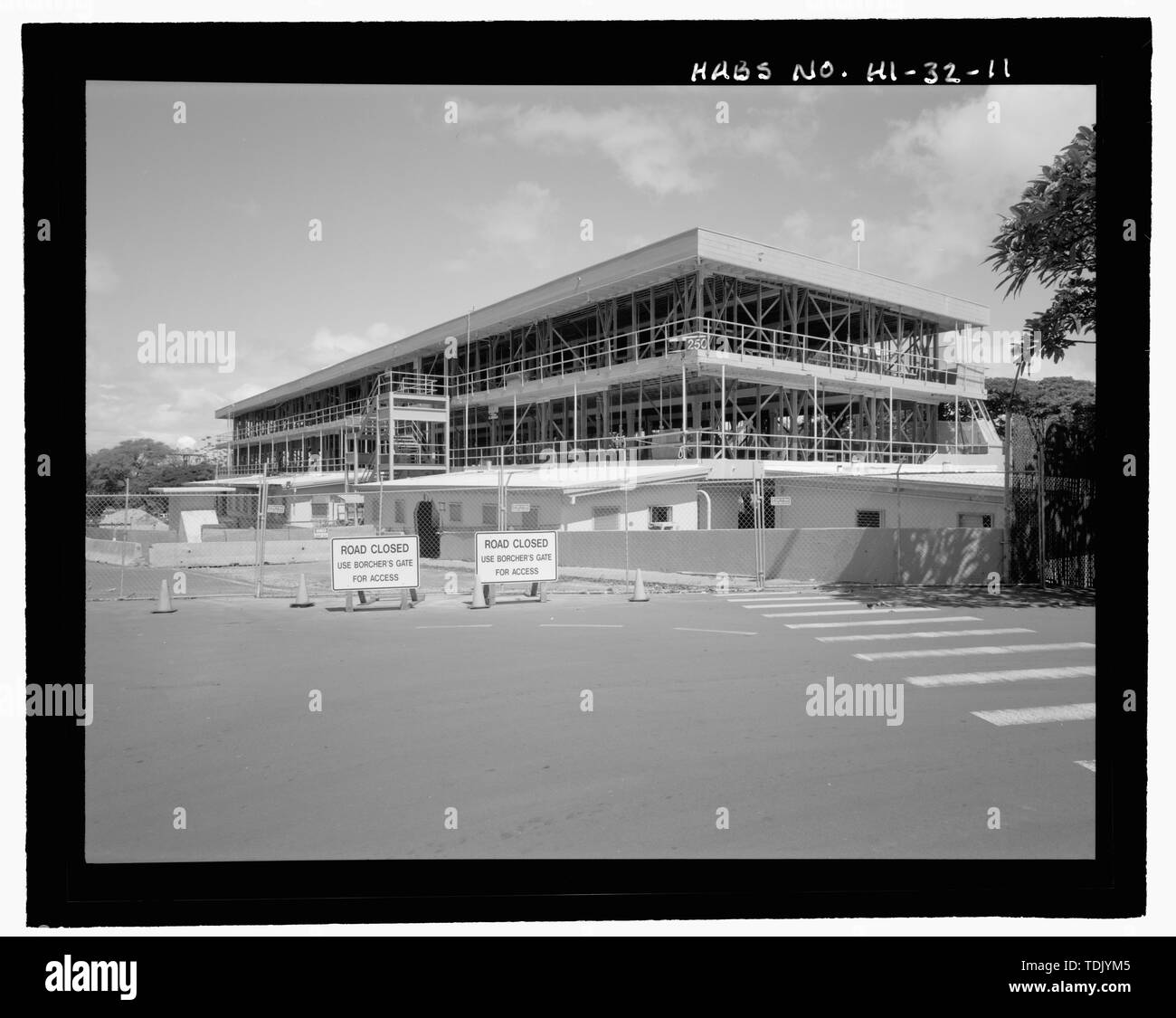 Honolulu drive Black and White Stock Photos & Images - Alamy