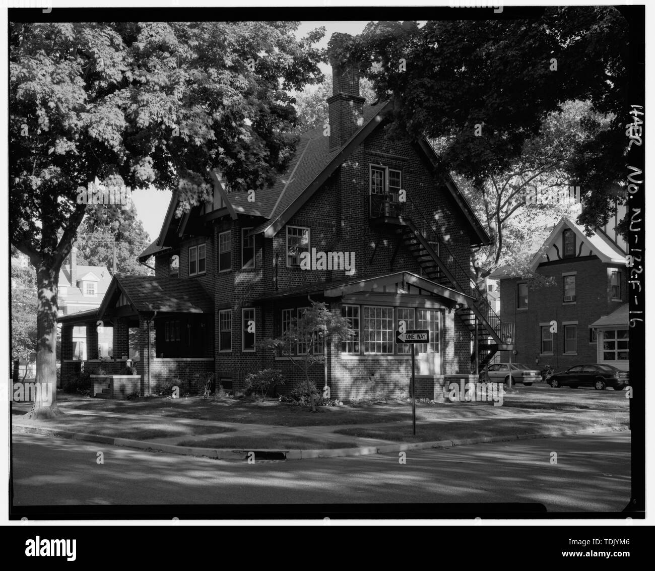 OBLIQUE EXTERIOR VIEW OF A LARGE SINGLE HOUSE AT FAR NORTH END OF 7TH AVE. John A. Roebling's
