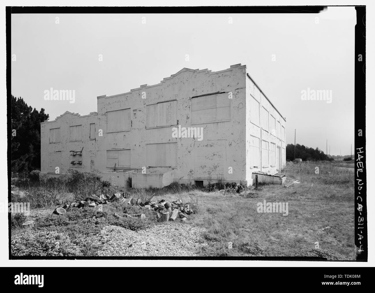 OBLIQUE VIEW OF BUILDING 1 BY 220 DEGREES. Marconi Radio Sites