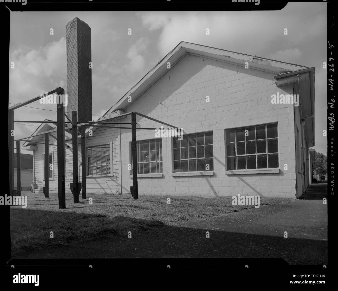 Army reserve barracks Black and White Stock Photos & Images - Alamy