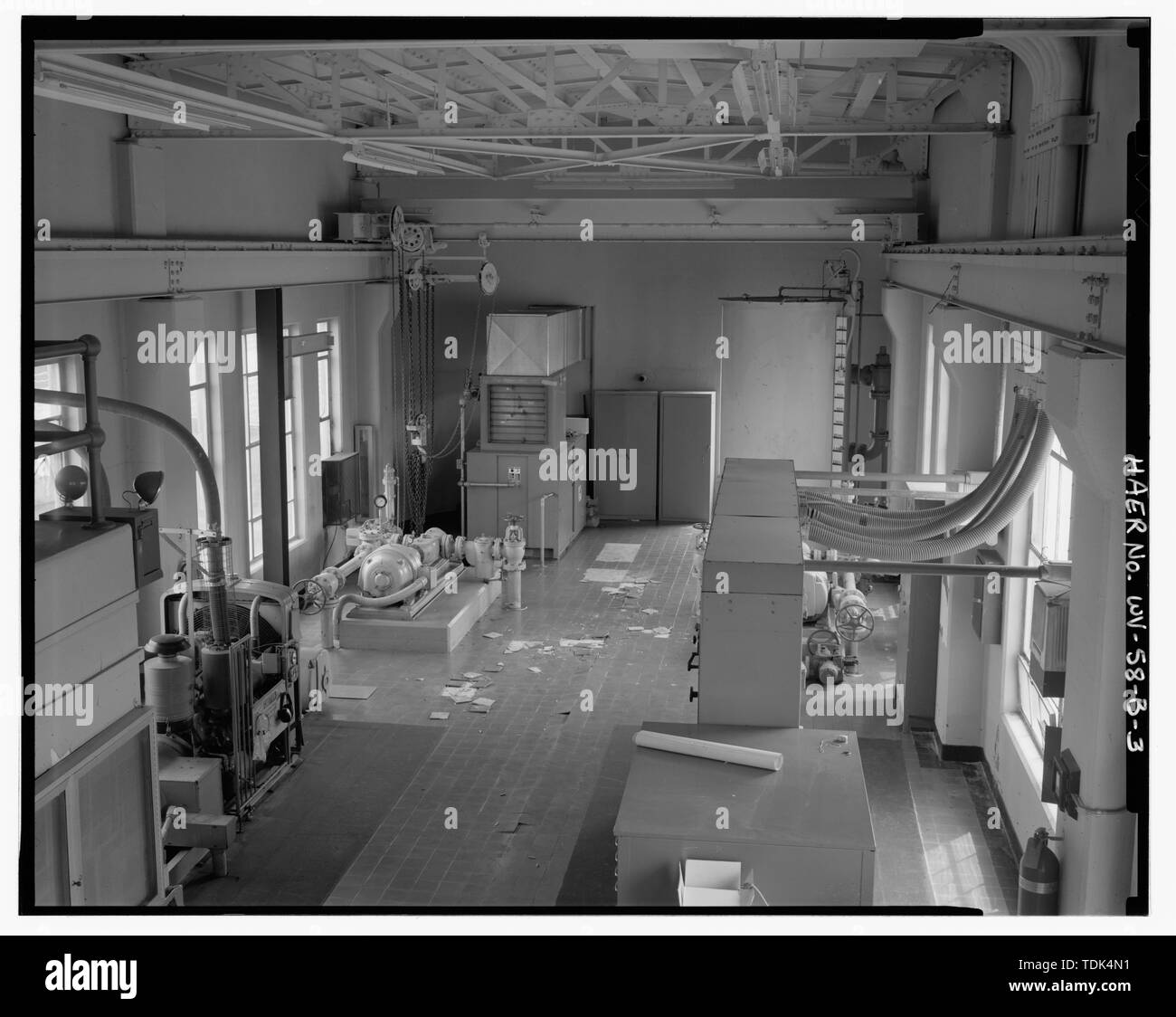 OPERATIONS BUILDING, VIEW SOUTH, INTERIOR, 2ND FLOOR, SOUTH ROOM