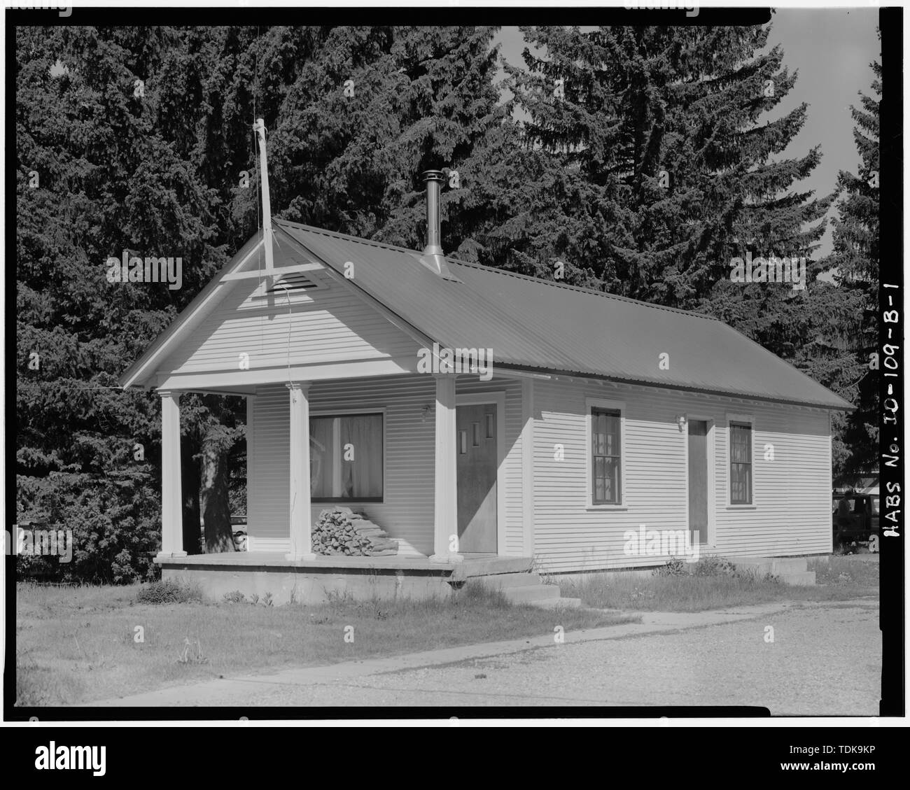 Office building 1137 exterior view from the southeast. Ketchum