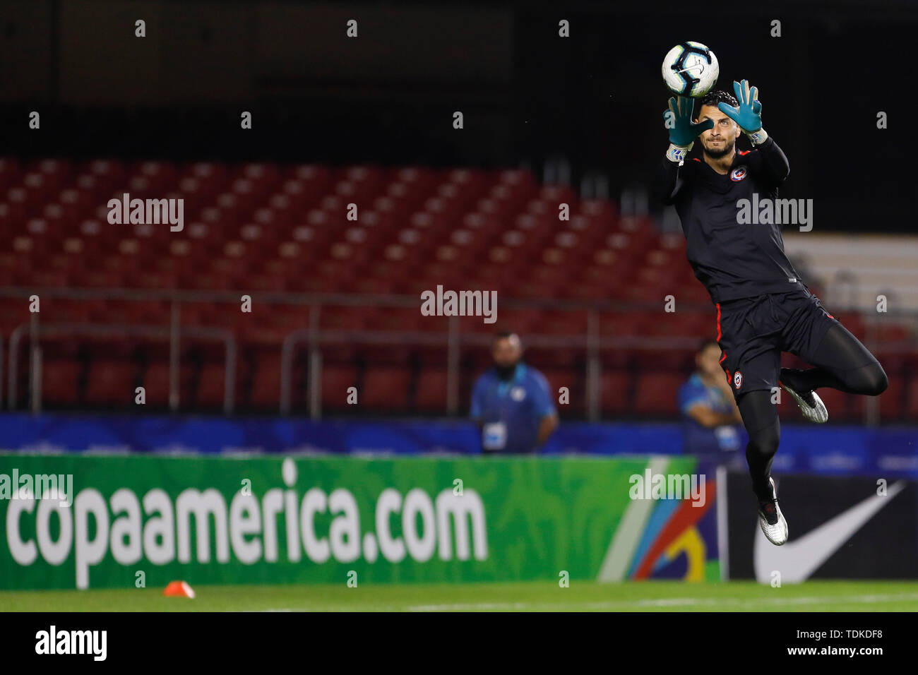 SÃO PAULO, SP - 16.06.2019: TRAINING OF THE CHILEAN NATIONAL TEAM IN S - Gabriel Arias during the training of the Chilean National Team at the Morumbi Stadium in São Paulo, SP. (Photo: Ricardo Moreira/Fotoarena) Stock Photo