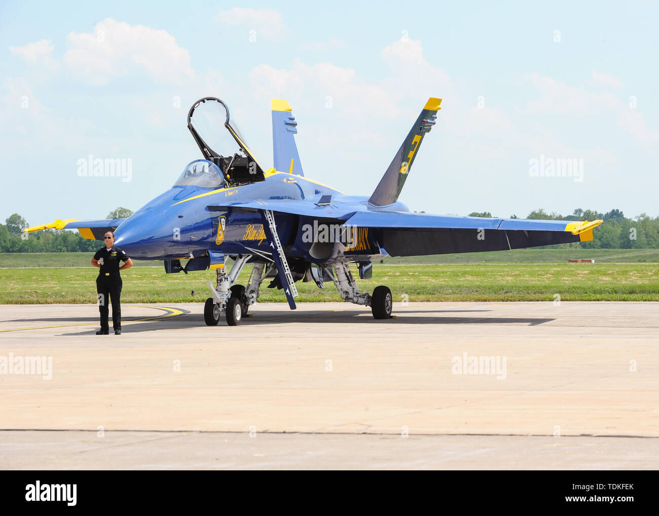 Cape Girardeau, MO, USA. 17th May, 2019. The US Navy Blue Angels during The Cape Girardeau Air Show, in Cape Girardeau, MO. Mandatory Credit: Kevin Langley/Sports South Media/CSM/Alamy Live News Stock Photo