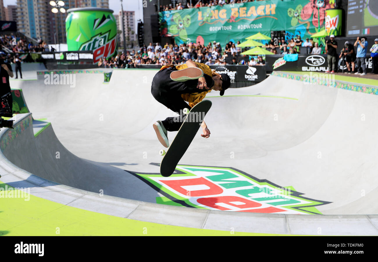 Los Angeles, USA. 16th June, 2019. Italy's Ivan Federico skates during the  men's park final during the 2019 Dew Tour skateboard competition in Long  Beach, the United States, June 16, 2019. Credit: