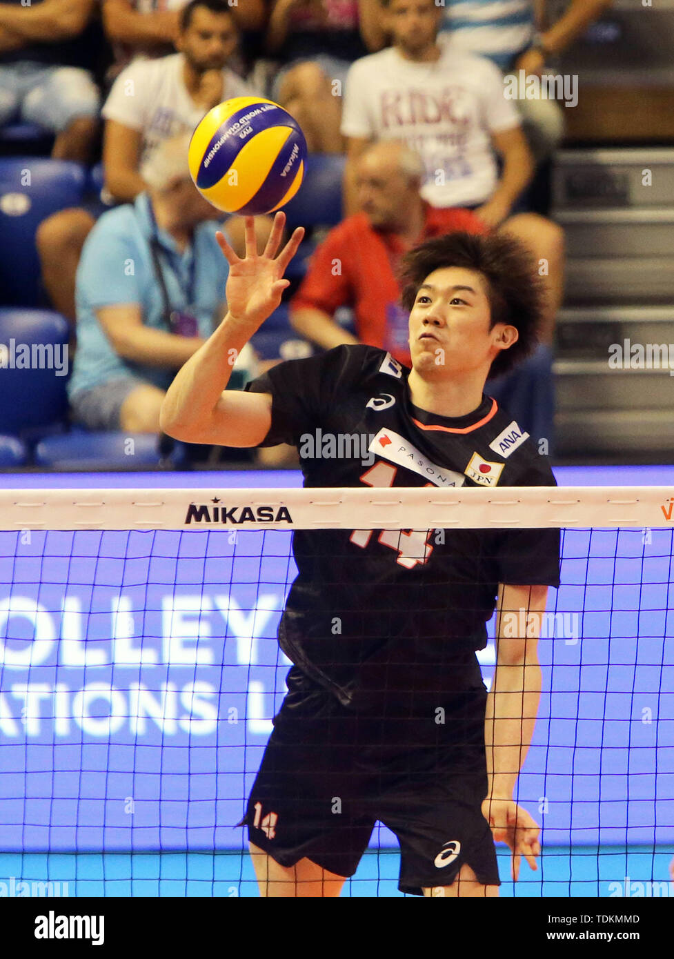 japan italy volleyball live