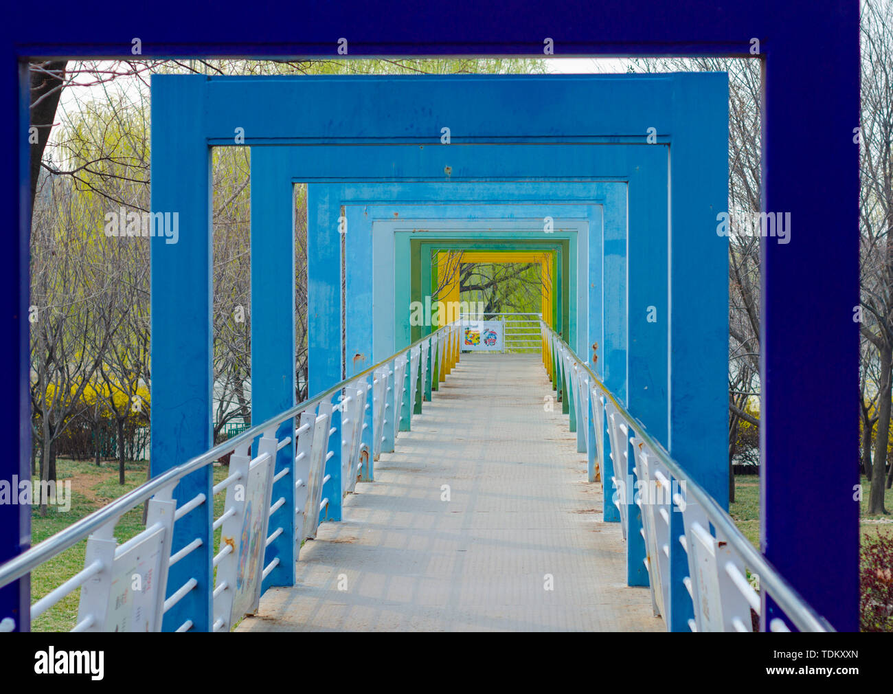 Unmanned square hi-res stock photography and images - Alamy