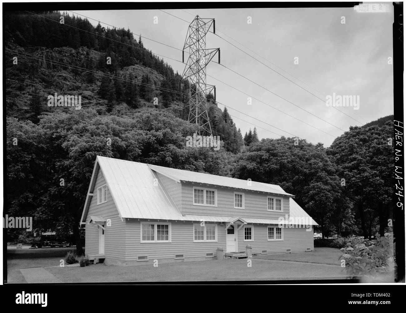 PANSEY HOUSE A BUNKHOUSE IN NEWHALEM STILL USED BY SEATTLE CITY LIGHT