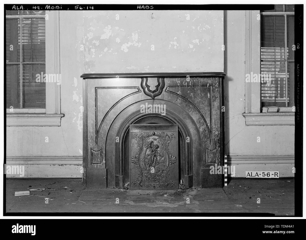 Historic American Buildings Survey E. W. Russell, Photographer, March 24, 1936 PARLOR MANTEL (BLACK MARBLE) - Horta-Semmes House and Fence, 802 Government Street, Mobile, Mobile County, AL Stock Photo