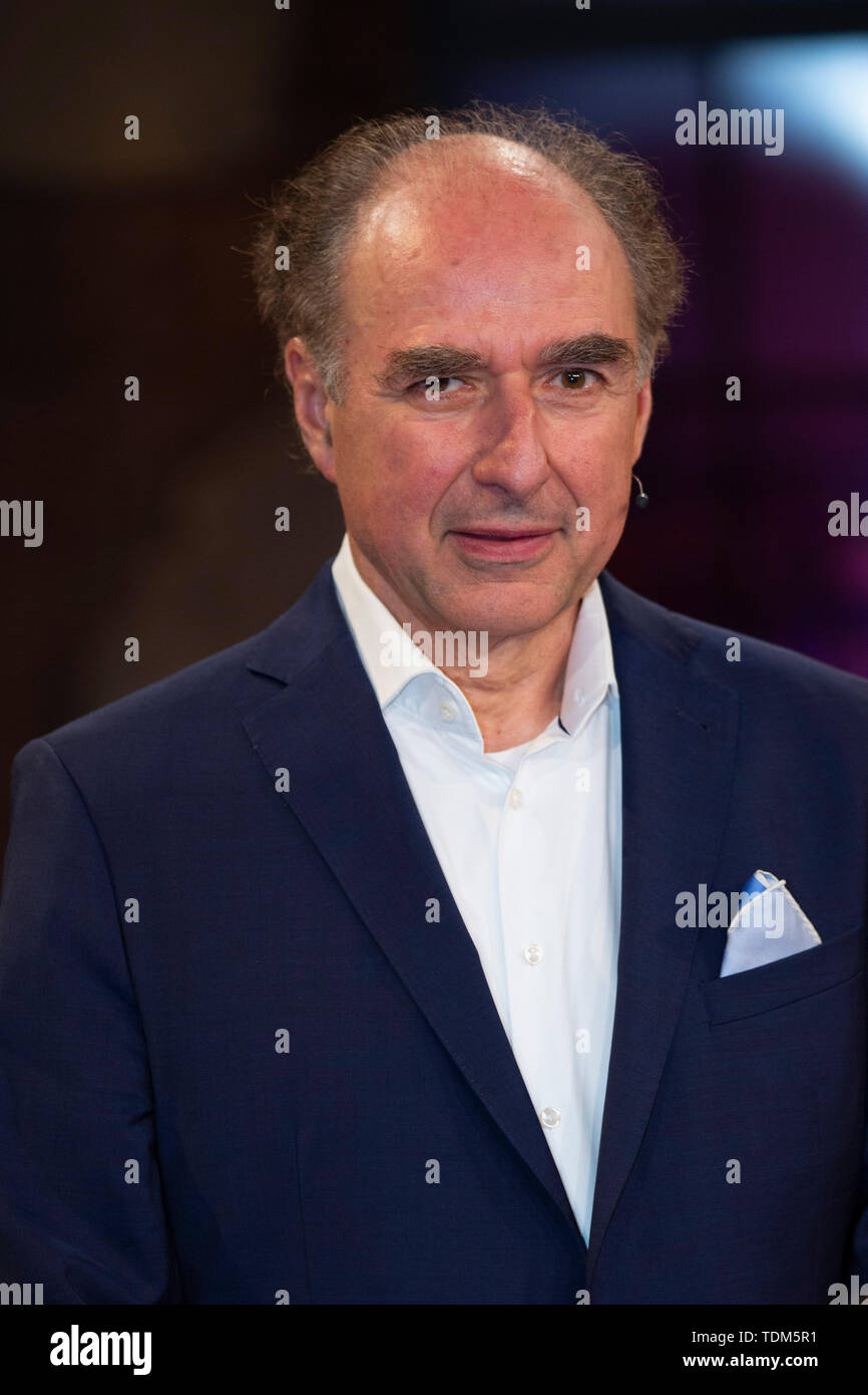 Gustav Dobos bei der Aufzeichnung der WDR-Talkshow 'Kölner Treff' im WDR Studio BS 2. Köln, 14.06.2019 Stock Photo