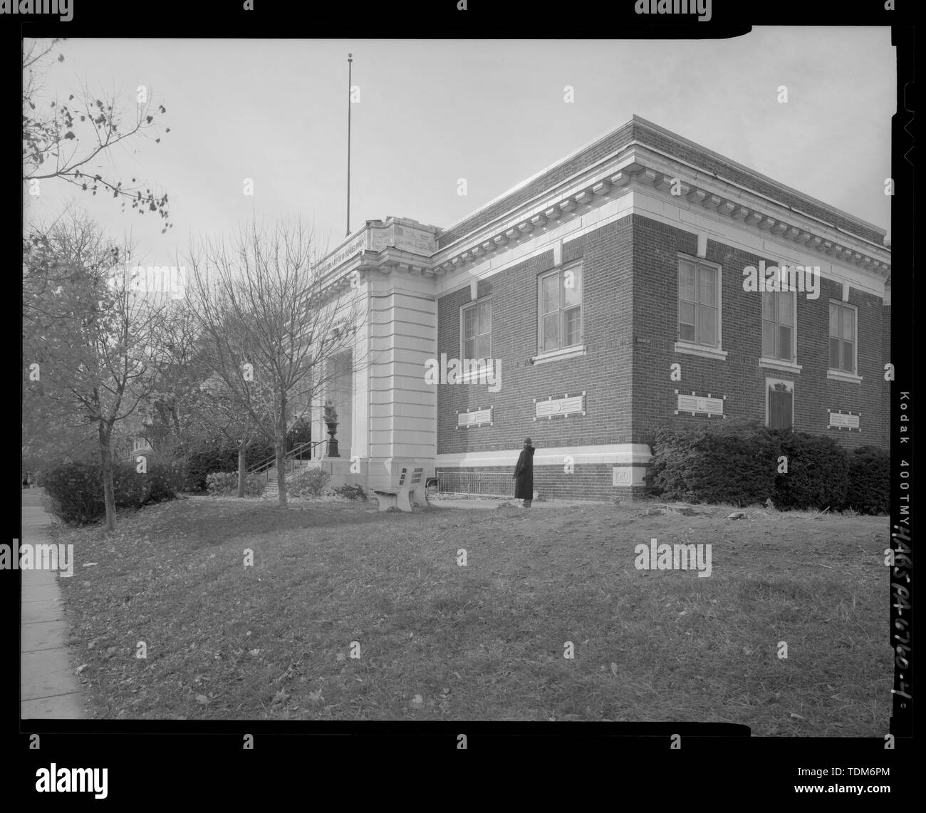 Street view of the carnegie free library hi-res stock photography and ...
