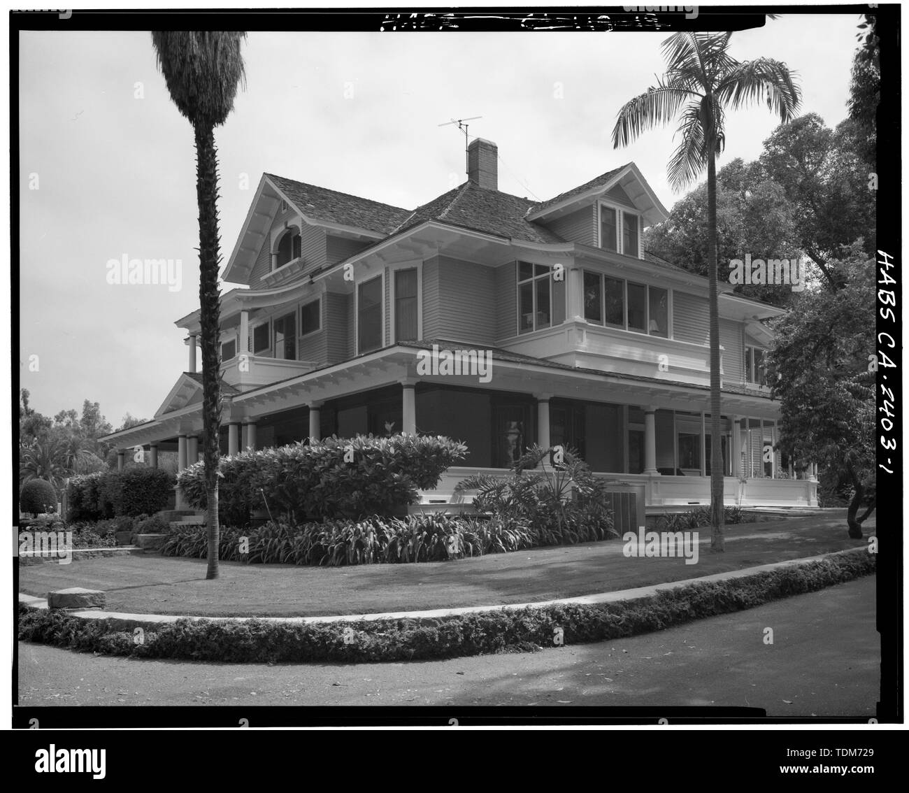 PERSPECTIVE VIEW OF HOUSE Greystone House, Arlington Heights
