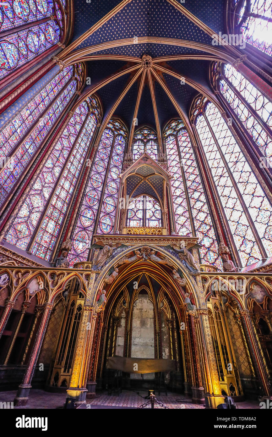 The Sainte-Chapelle is a Gothic chapel located on the Île de la Cité in ...