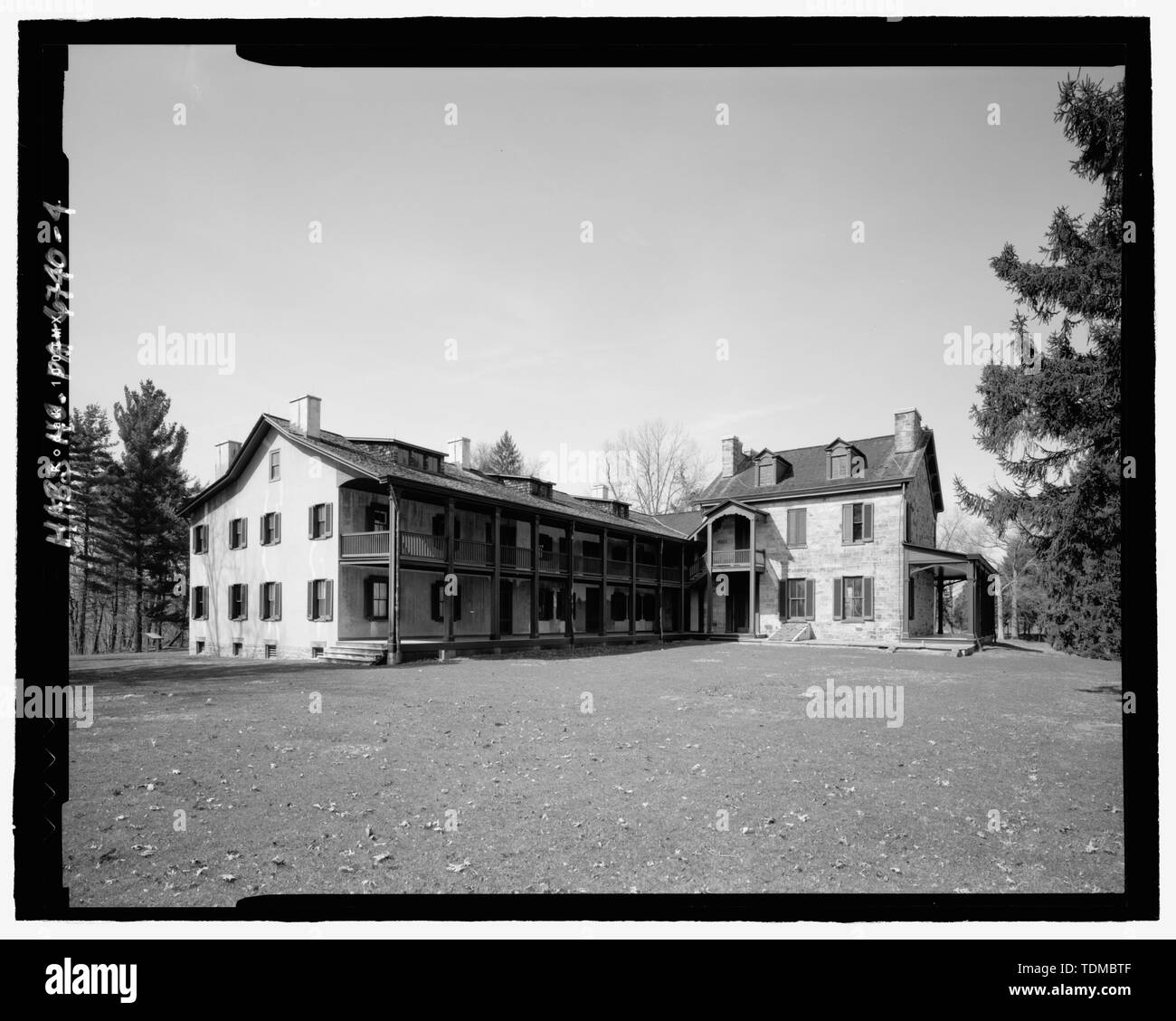 PERSPECTIVE VIEW FROM SOUTHEAST OF (LEFT TO RIGHT)- 1901 SOUTH BEDROOM WING, 1789 BRICK HOUSE, 1798 FRAME HOUSE (ALL BEHIND TWO-STORY PORCH), AND 1823 STONE HOUSE . - Friendship Hill, 223 New Geneva Road, Point Marion, Fayette County, PA; Gallatin, Albert; Graham, Hugh; Society of Architectural Historians, sponsor; Donnelly, Lu, historian; Marston, Christopher H, transmitter Stock Photo