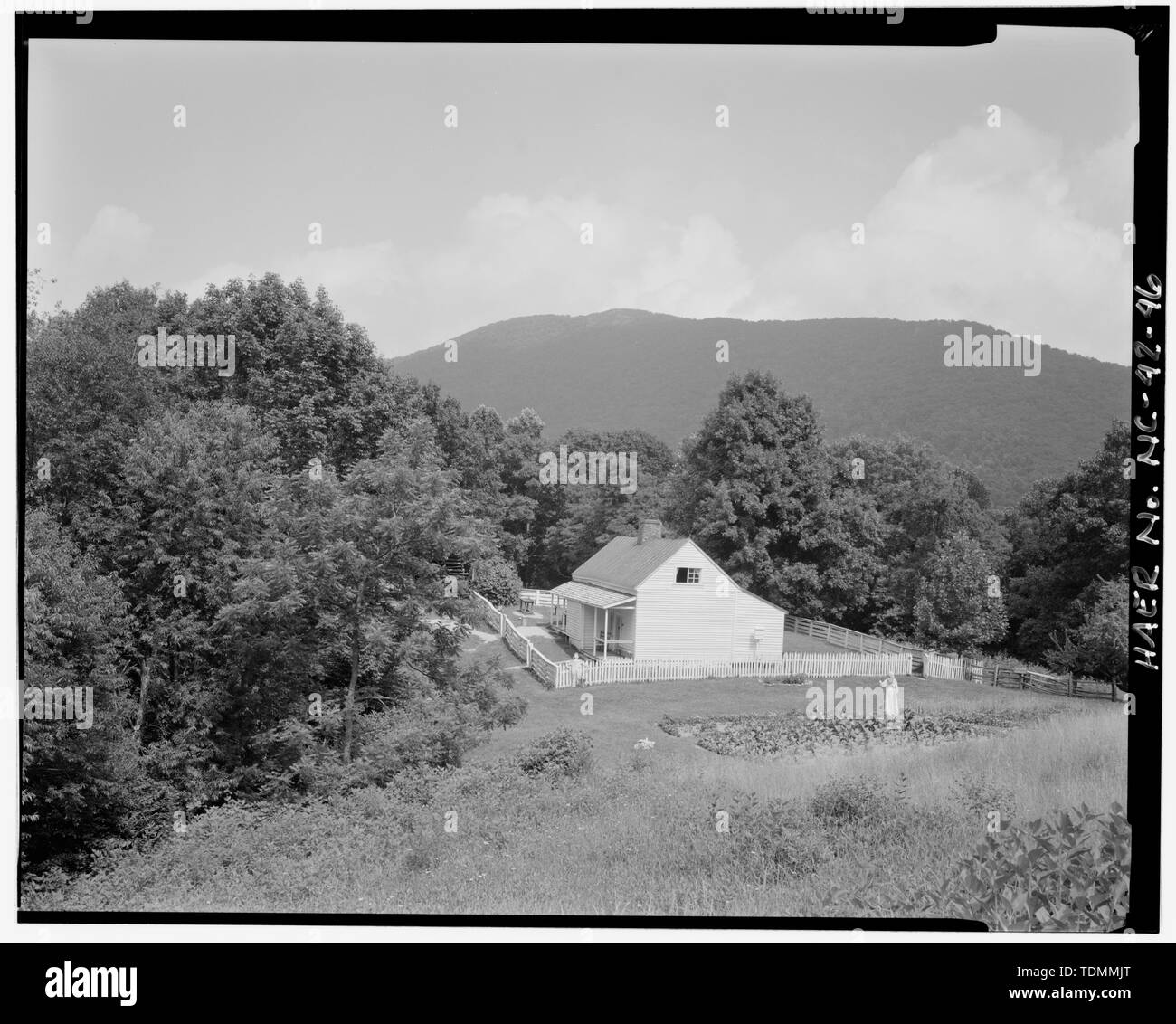 Peaks of Otter. View of the Johnson Farm, one of two historic structures left at peak of otter. The farm's interpretation focuses on the 1930's. Looking southeast. - Blue Ridge Parkway, Between Shenandoah National Park and Great Smoky Mountains, Asheville, Buncombe County, NC Stock Photo