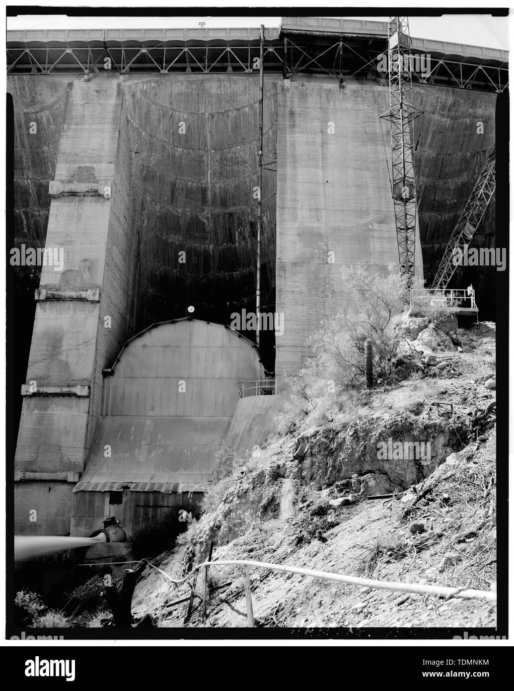 Penstock housing with outlet needle valve at lower left. Roadway support work is visible at top. Photographer Mark Durben. Source- Salt River Project. - Waddell Dam, On Agua Fria River, 35 miles northwest of Phoenix, Phoenix, Maricopa County, AZ Stock Photo