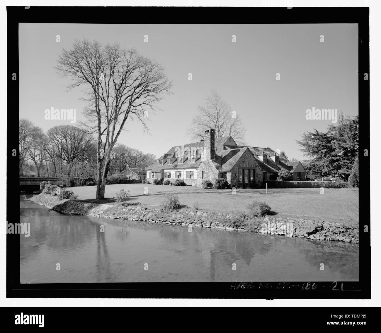 PERSPECTIVE VIEW OF THE STATE FORESTER'S OFFICE BUILDING, VIEW LOOKING ...