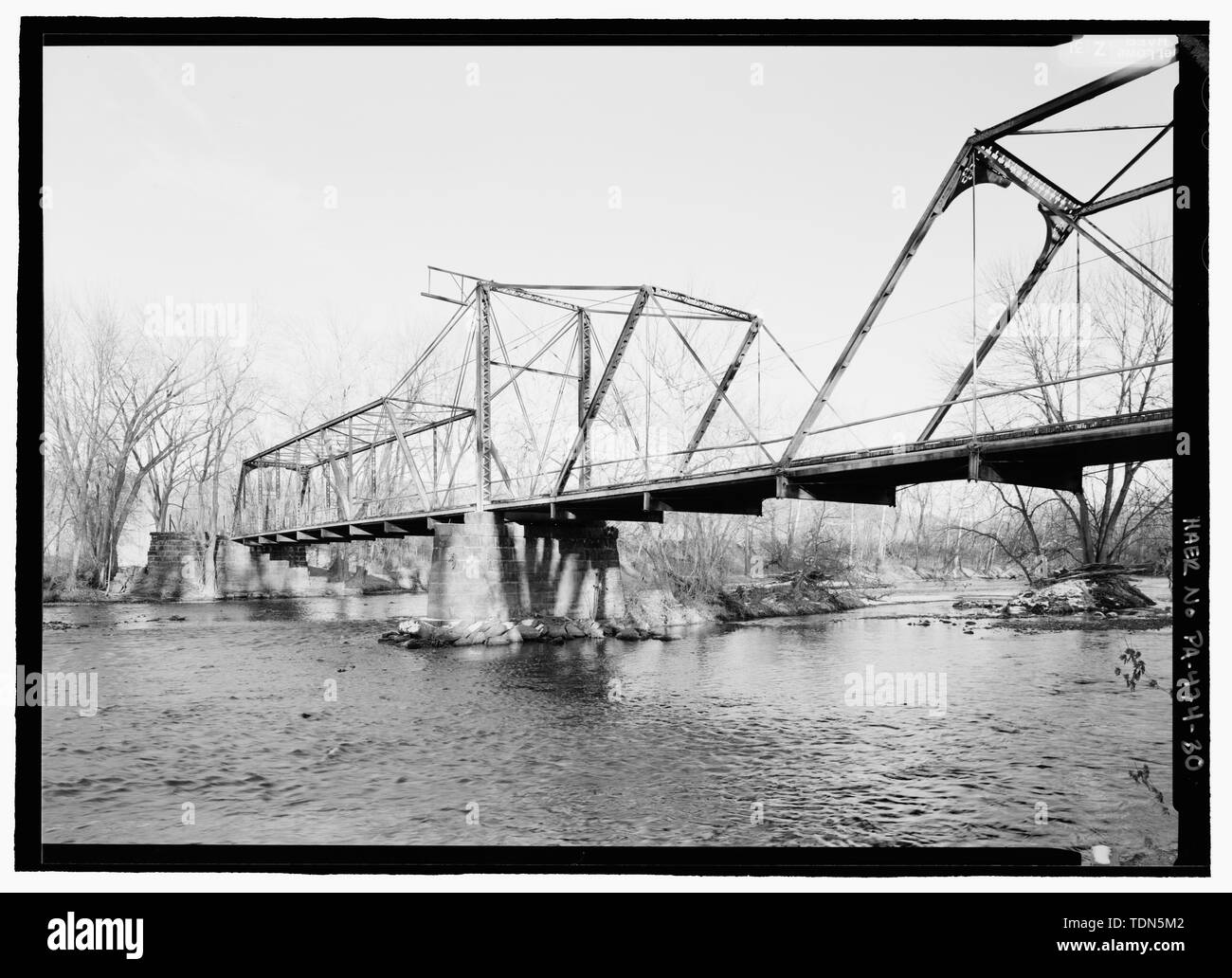 Perspective view of center cantilever and north span. - Coverts Crossing Bridge, Spanning Mahoning River along Township Route 372 (Covert Road), New Castle, Lawrence County, PA; Lawrence County Commissioners; Morse Bridge Company; Covert, John W; Kirk, H M; Craig, Jos; Chambers, St S; Wagoner, A G; Morse, Henry G; Morse, C J; Lawrence County Bridge Department, sponsor; GAI Consultants, Incorporated, contractor; Christianson, Justine, transmitter; Croteau, Todd, project manager; Flores, Roland, field team project manager; Dzodin, Joel S, historian; Dzodin, Joel S, photographer; Vidutis, Richard Stock Photo