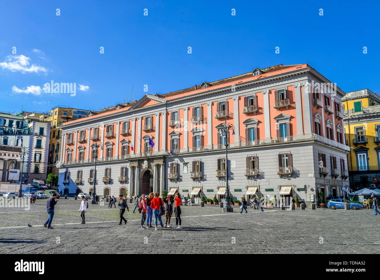 Ufficio Territoriale del Governo di Napoli, Piazza del Plebescito, Neapel,  Italien Stock Photo - Alamy
