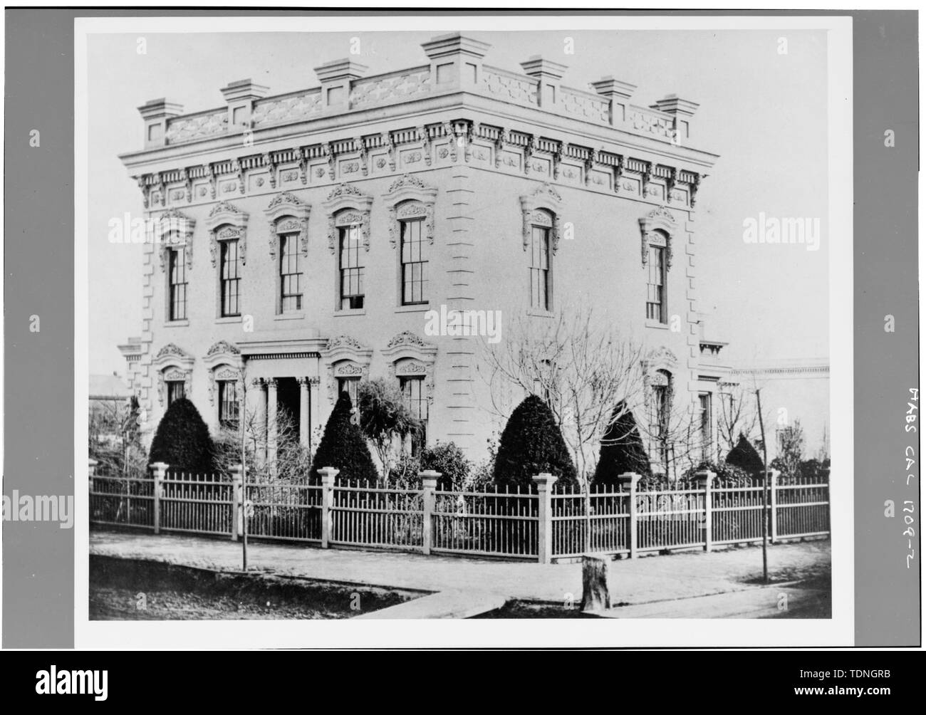 Photocopy of photo-engraving illustration in George T. Clark, Leland Stanford, War Governor . . . , Stanford, Calif., Stanford University Press, 1931, p. 114. NORTHWEST CORNER OF THE HOUSE PRIOR TO 1870 - Leland Stanford House, 800 N Street, Sacramento, Sacramento County, CA Stock Photo