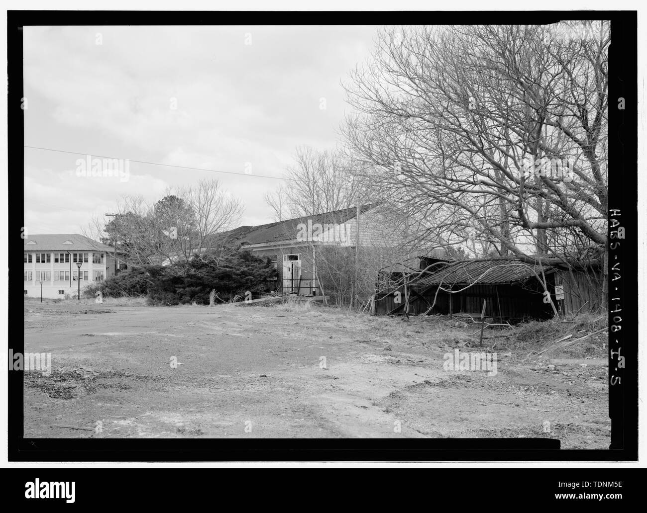 Perspective view from southeast - Blue Ridge Sanatorium, Building No ...