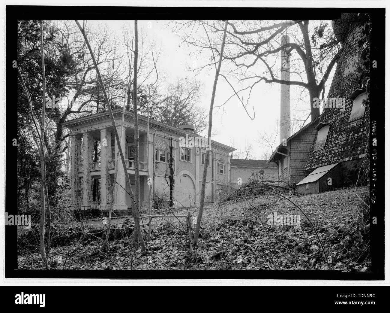 Perspective view looking from the northwest from approximately the same vantage point as in MD-1109-19 - National Park Seminary, Colonial House, 2745 Dewitt Circle, Silver Spring, Montgomery County, MD; Phi Delta Psi sorority; Cassedy, John Irving, A; Price, Virginia B, transmitter; Ott, Cynthia, historian; Boucher, Jack E, photographer; Price, Virginia B, transmitter; Lavoie, Catherine C, project manager; Price, Virginia B, transmitter Stock Photo