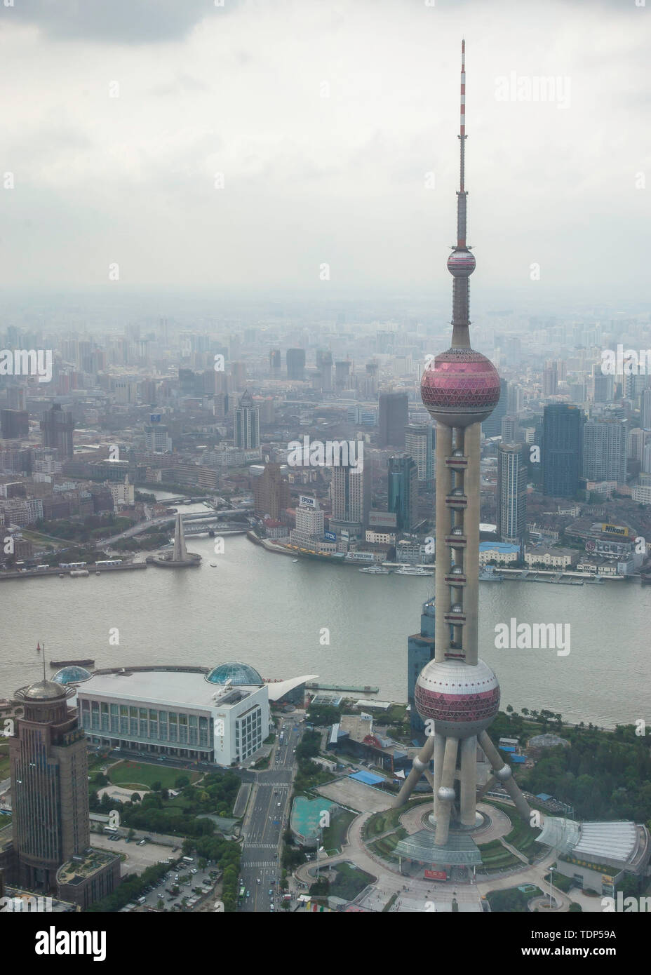 A bird's eye view of both sides of the Pujiang River on the 88th floor of Jinmao Building, the Oriental Pearl Tower is very eye-catching Stock Photo