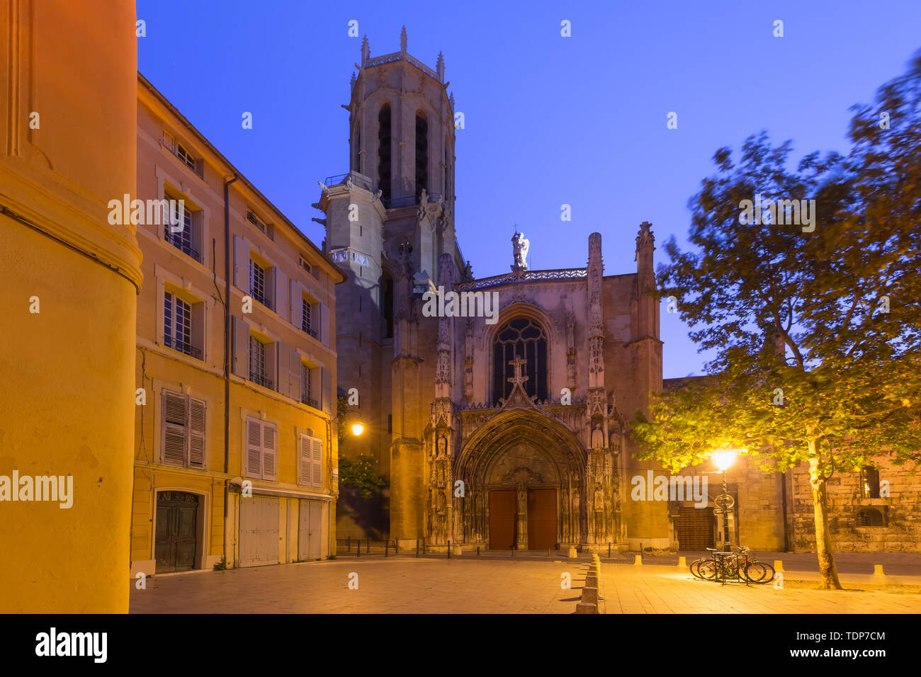 Aix cathedral hi-res stock photography and images - Alamy