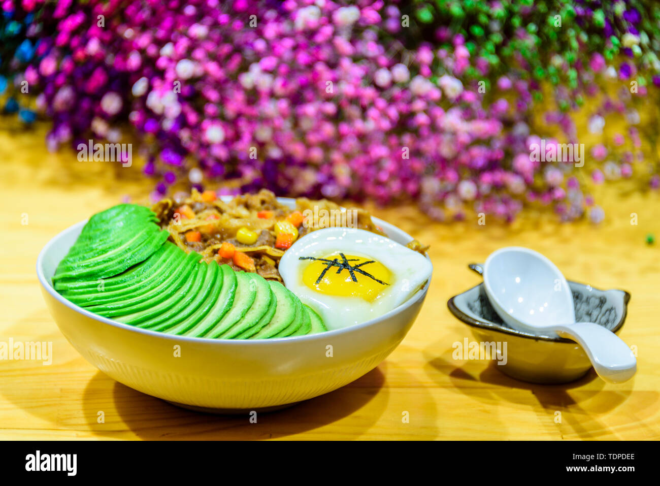Avocado, beef rice Stock Photo - Alamy