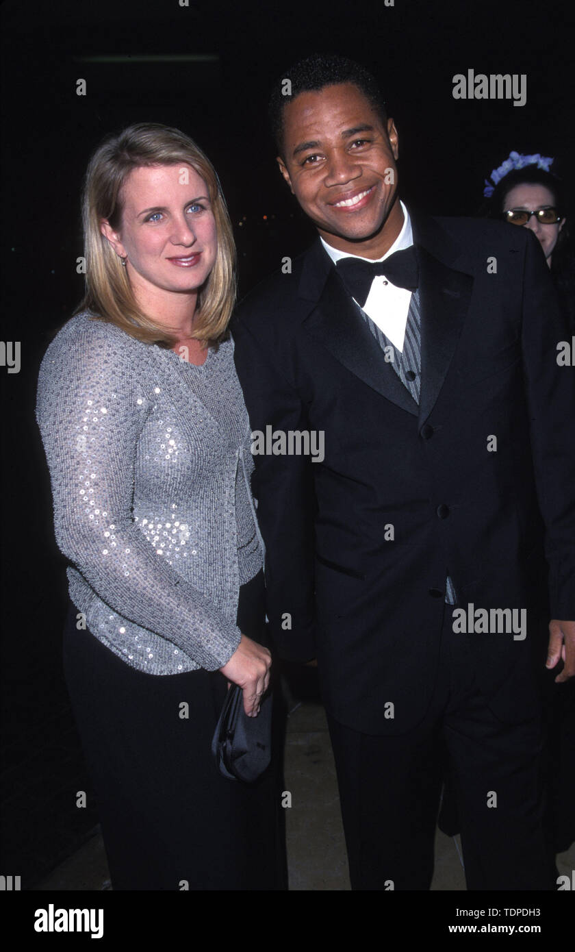 Feb 18, 1999; Los Angeles, CA, USA; Actor CUBA GOODING JR. & wife @ AFI Salutes Dustin Hoffman..  (Credit Image: Chris Delmas/ZUMA Wire) Stock Photo