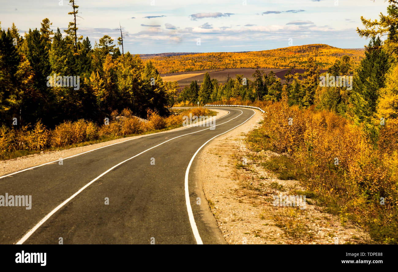 Siberi Raudrohi Siberia landscape roads hi-res stock photography and images - Alamy