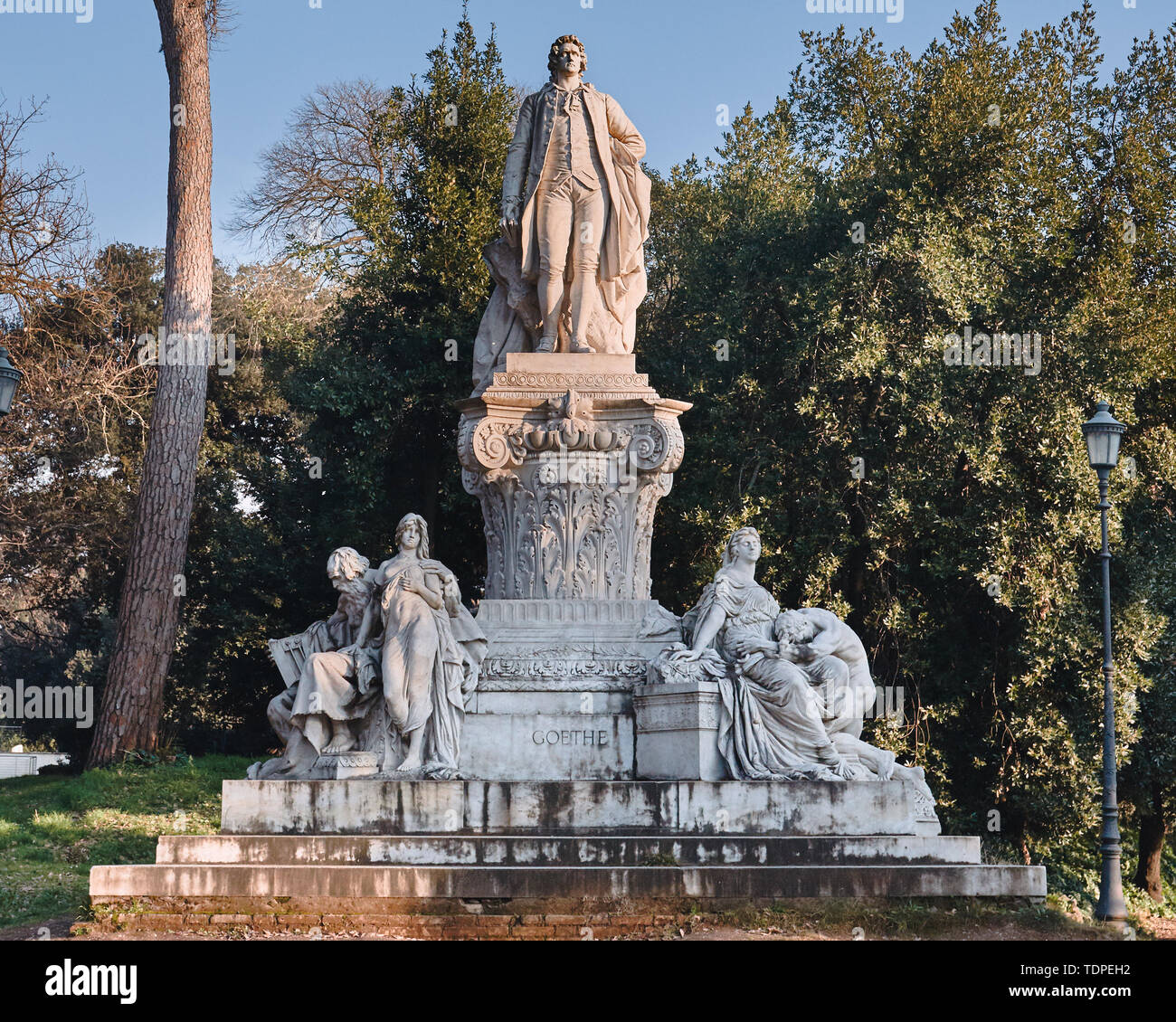 Villa borghese park hi-res stock photography and images - Alamy