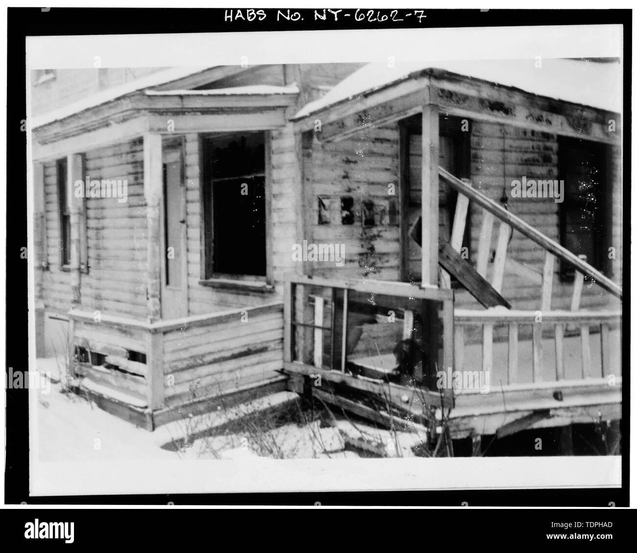 1970 (Canastota Canal Town Museum) FRONT (SOUTH) ELEVATION Lewis Sowter House, 142 Canal