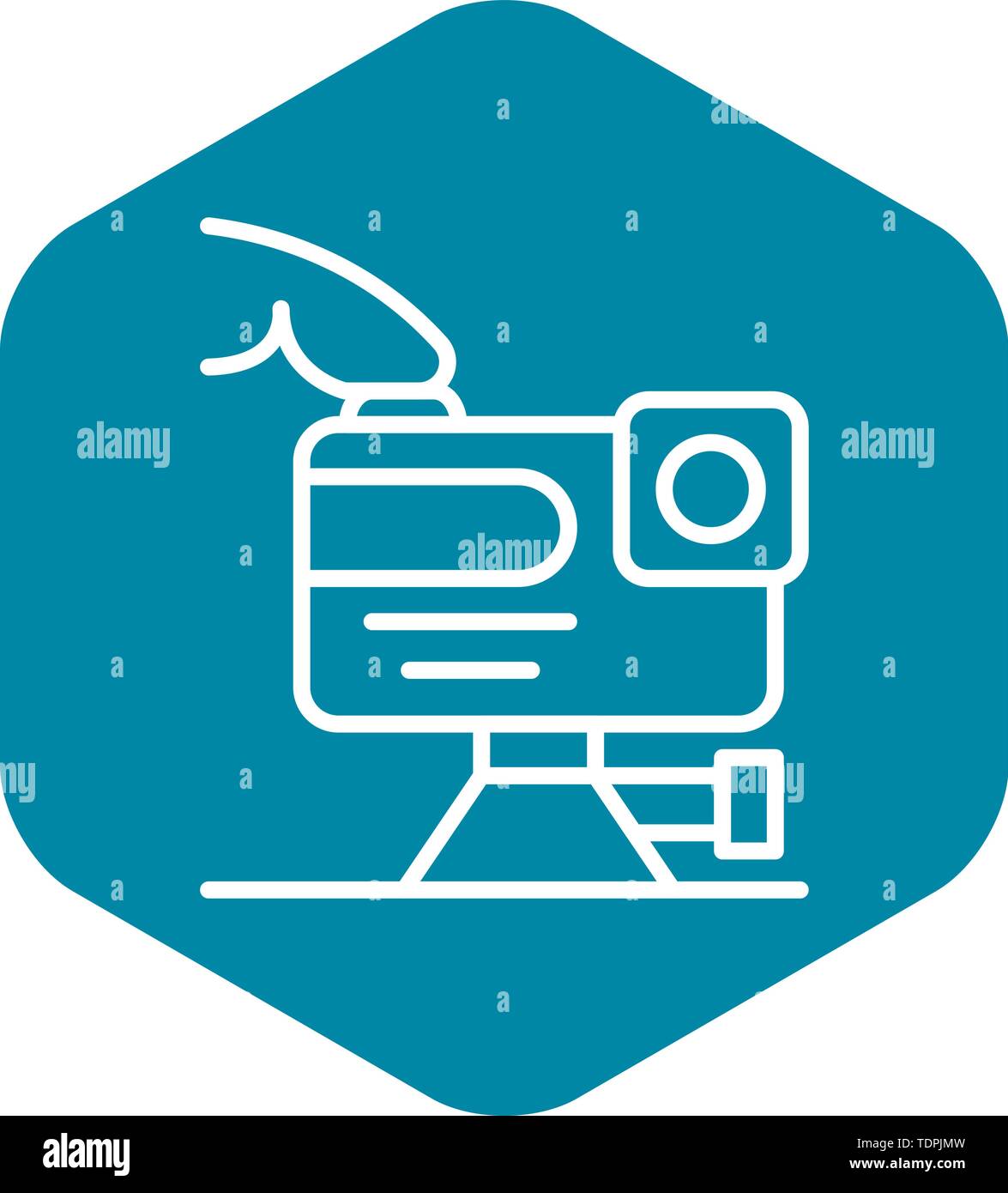Play action camera icon, outline style Stock Vector