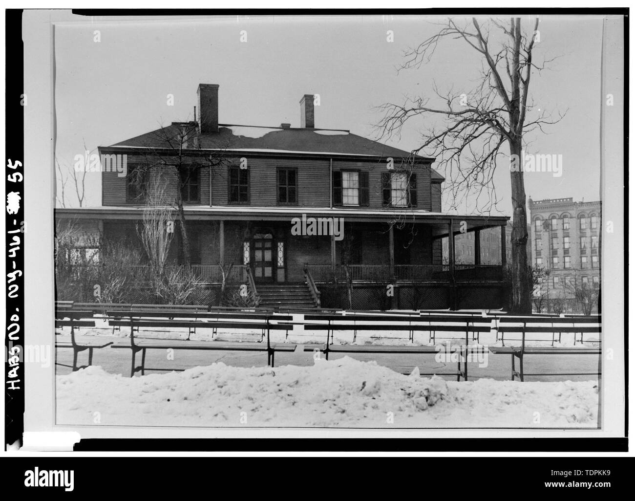 Gracie mansion and carl schurz park hi-res stock photography and images ...