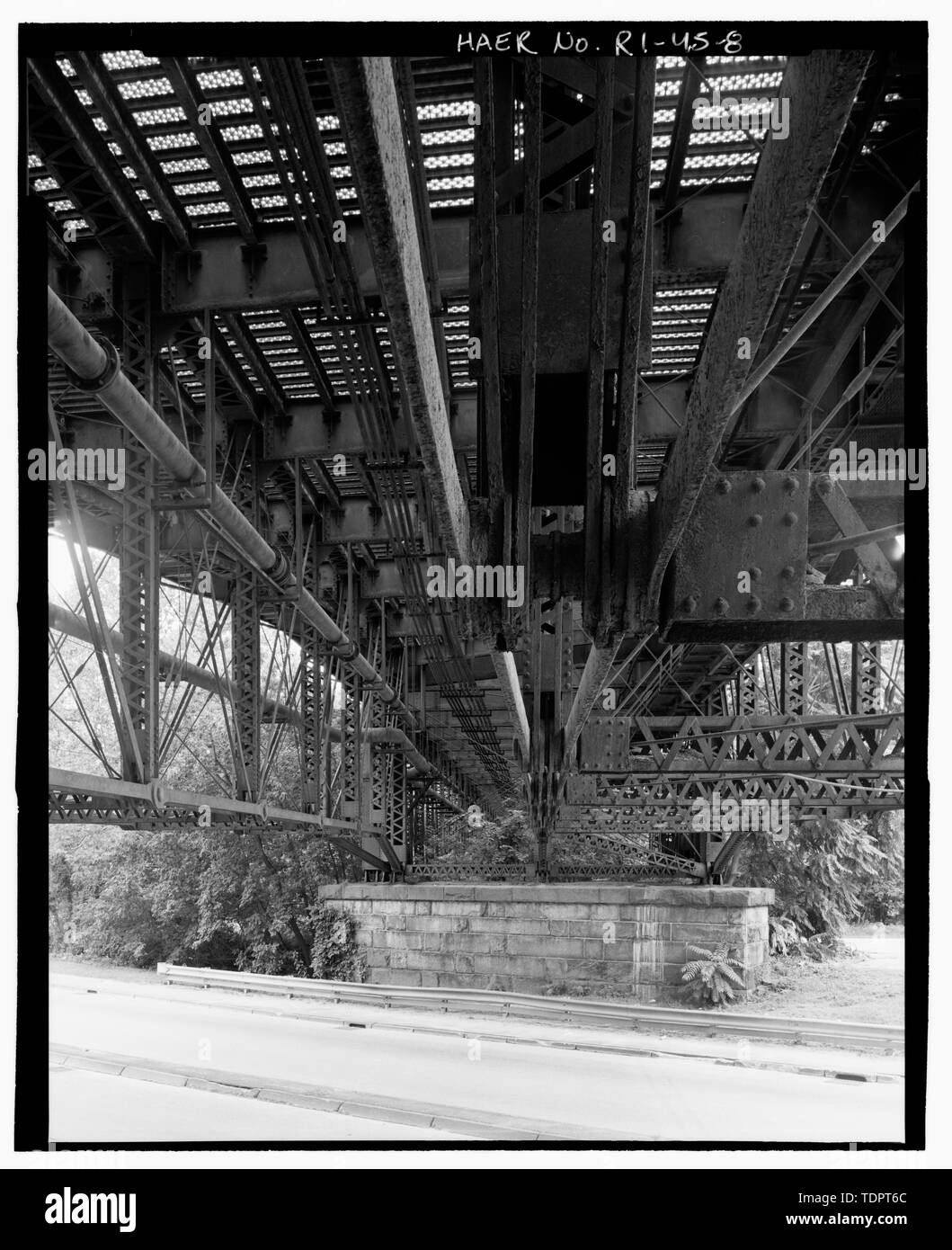 Pin connections of lower chord at span 1, pier 1, view east - Court Street Bridge, Court Street spanning Blackstone River and Truman Drive, Woonsocket, Providence County, RI; Sweet, Arthur; Aifson, Mary, transmitter; Usher, Aaron, photographer; Edward Connors and Associates, historian Stock Photo