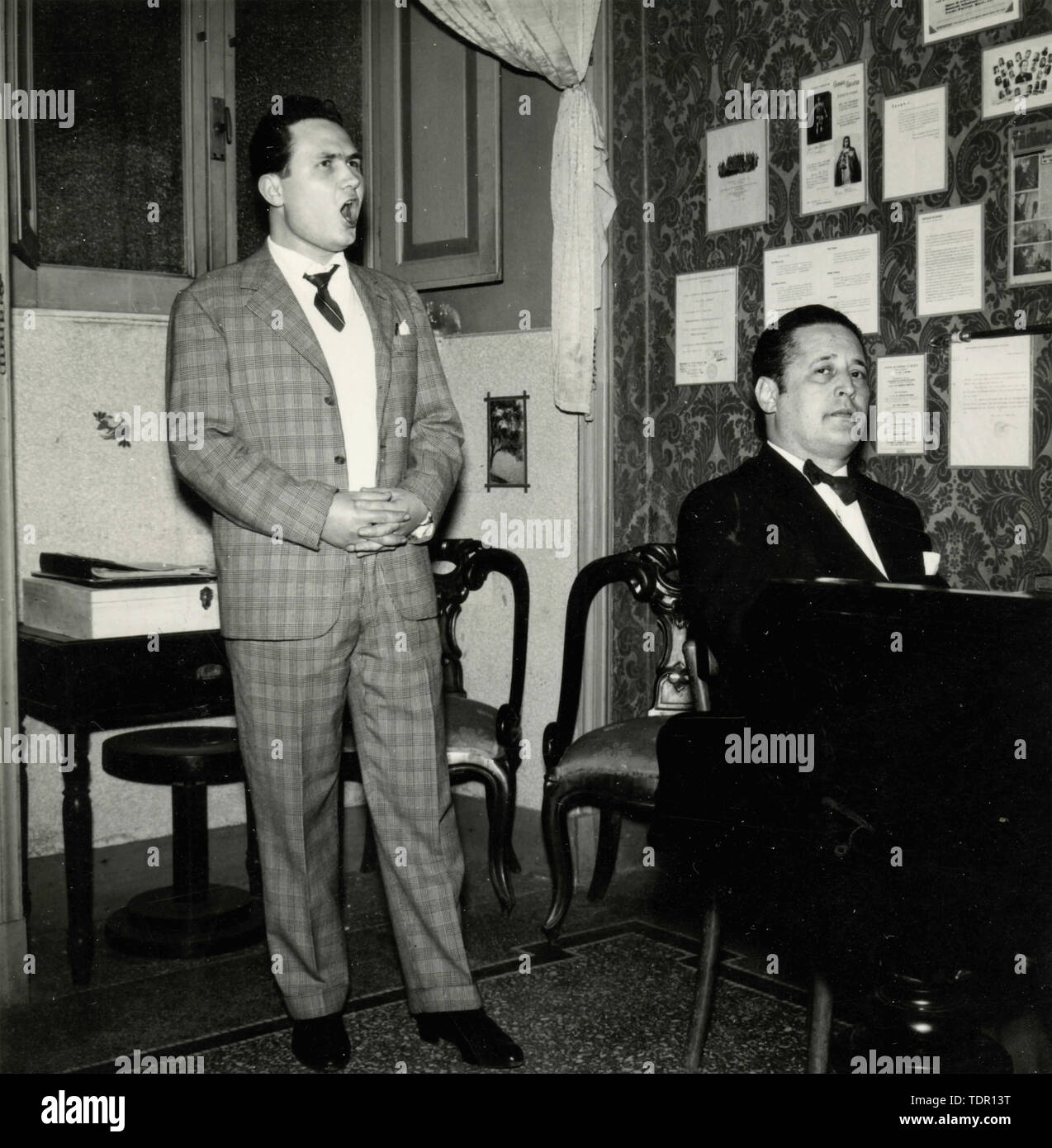 Italian tenor Alberto Machelli, 1956 Stock Photo