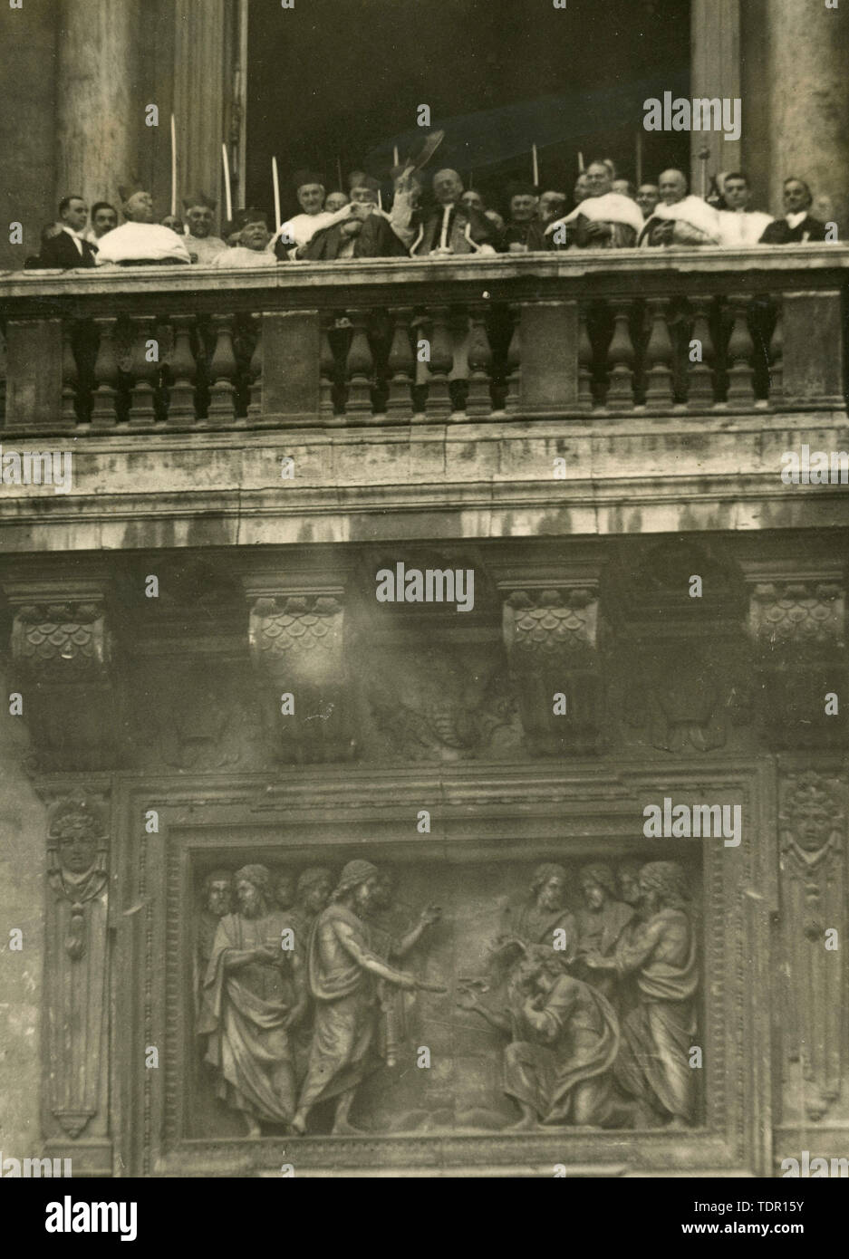 Pope Pius XI facing the balcony, Vatican City 1930s Stock Photo