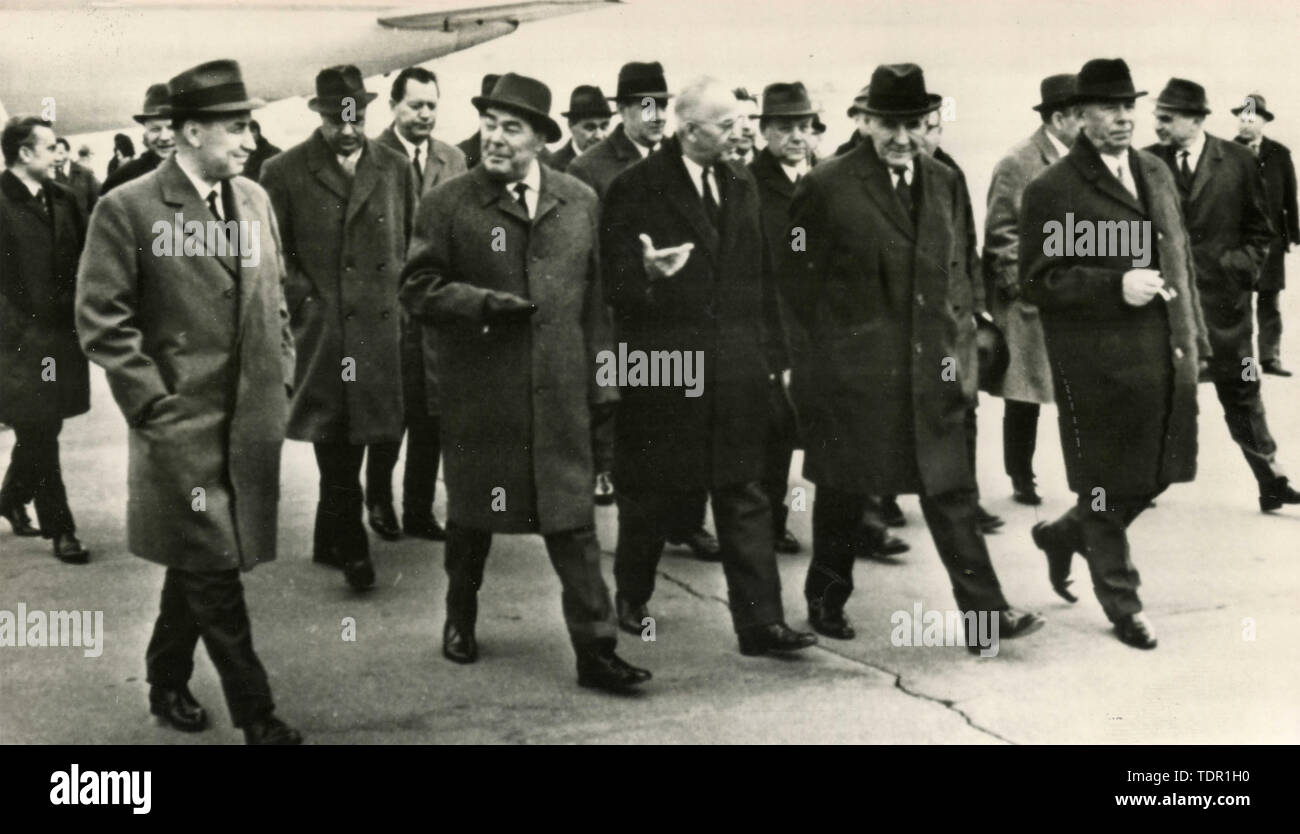 Czech delegation welcomed at the airport by Cernik, Breznev, Kossyghin, and Podgorny, Moscow, Russia 1969 Stock Photo