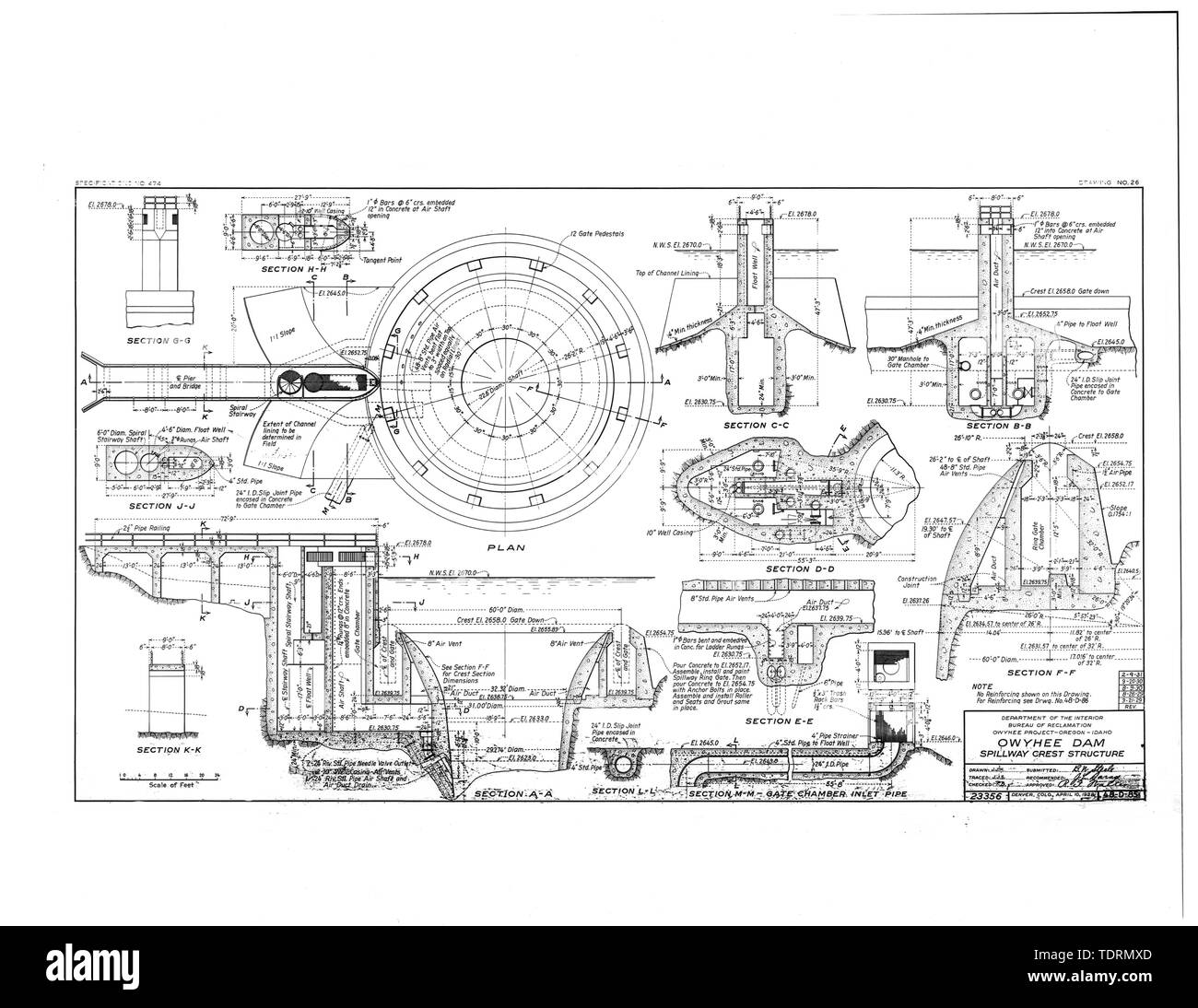 Photographic copy of original construction drawing dated April 10, 1928 (from Record Group 115, Denver Branch of the National Archives, Denver). OWYHEE DAM; SPILLWAY CREST STRUCTURE. - Owyhee Dam, Across Owyhee River, Nyssa, Malheur County, OR Stock Photo