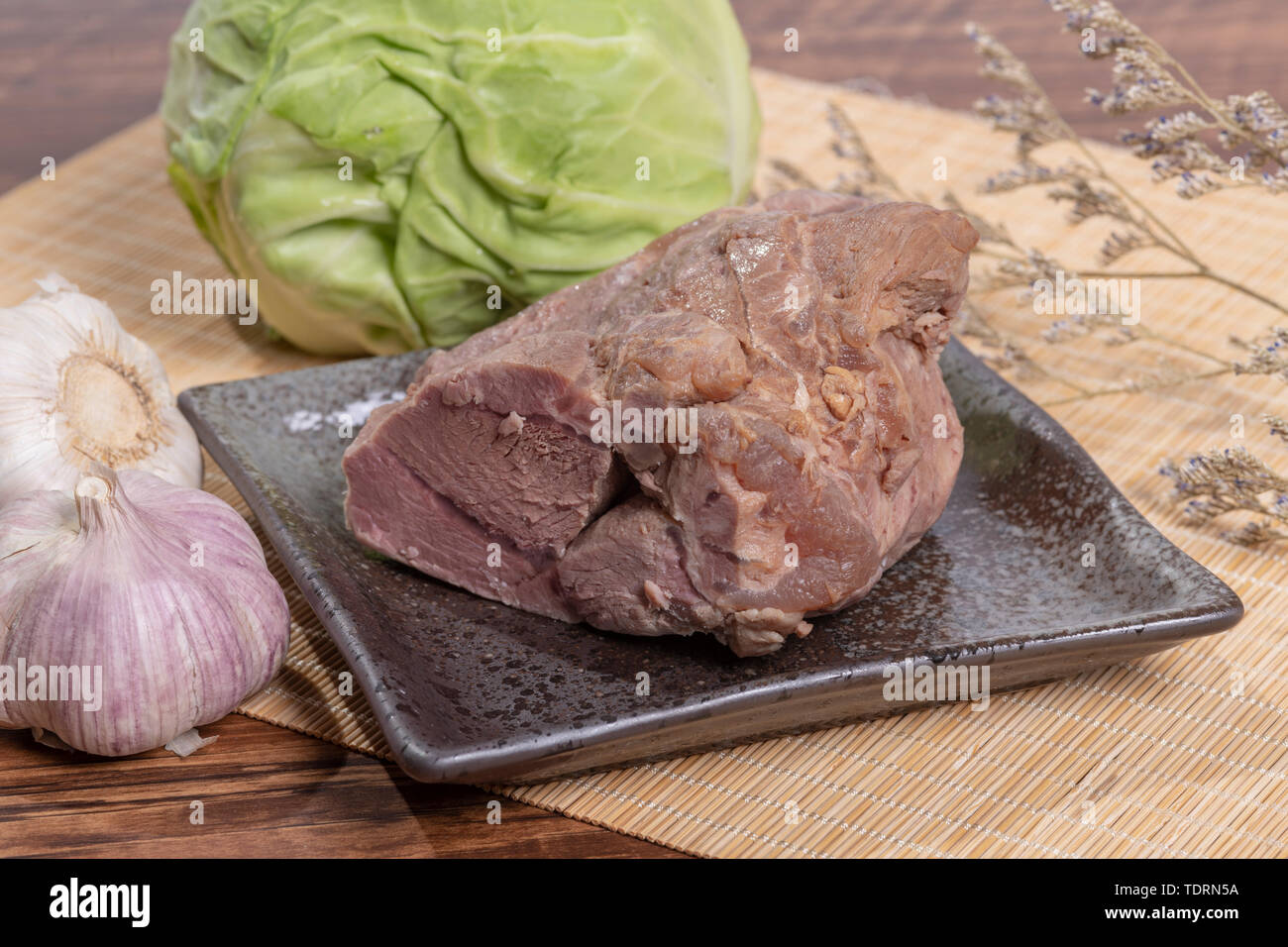 Sauce beef tendon hires stock photography and images Alamy