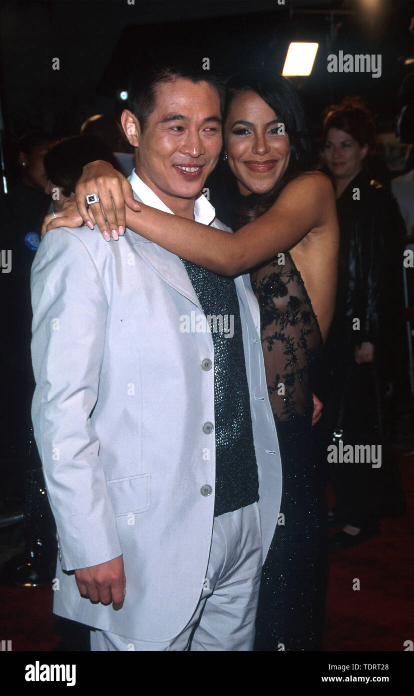 Romeo must die(2000) aaliyah hi-res stock photography and images - Alamy