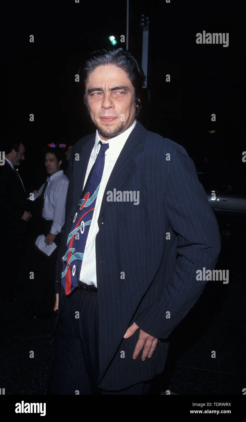 Way Gun Benicio Del Toro High Resolution Stock Photography And Images Alamy