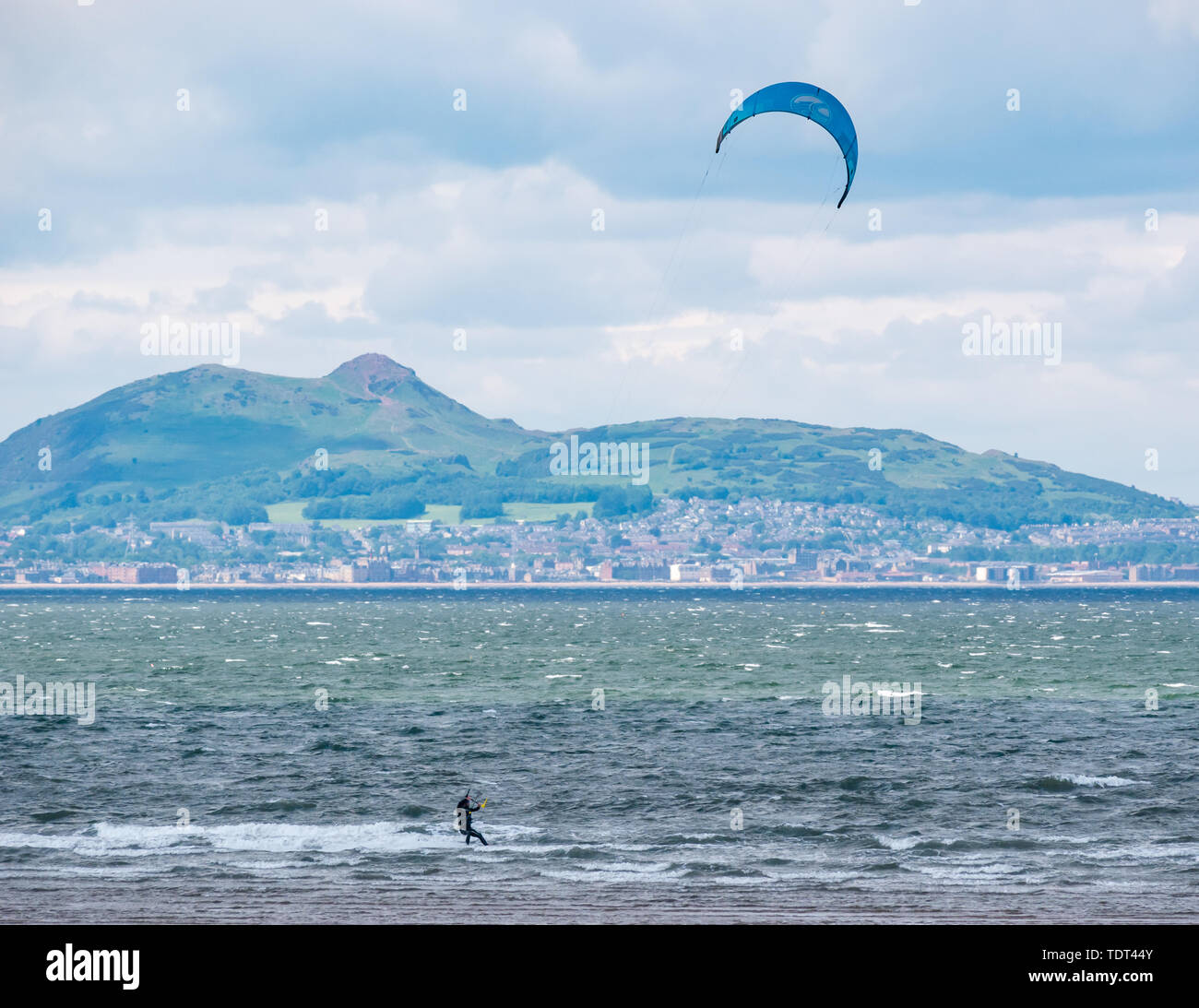 Windy weather hi-res stock photography and images - Alamy