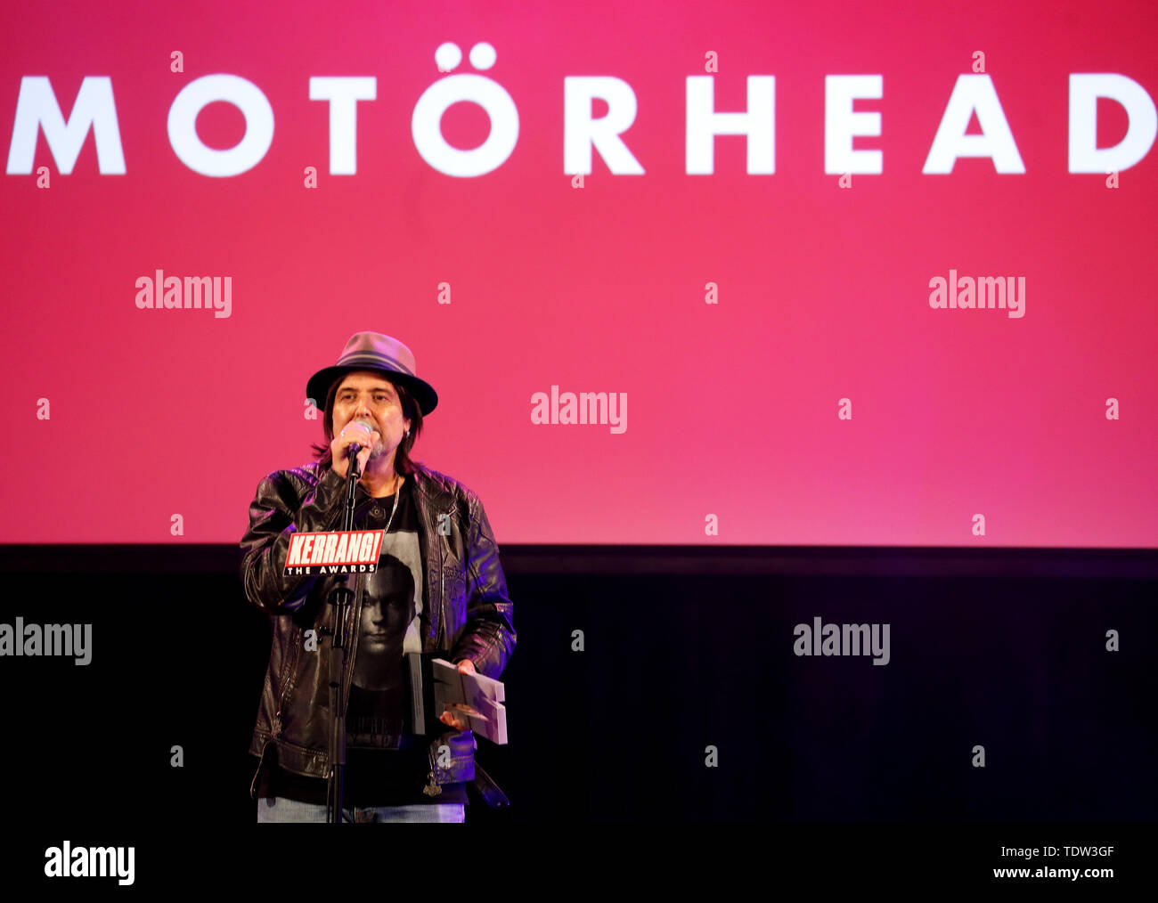 Motorhead's Phil Campbell with the Inspiration award at the Kerrang