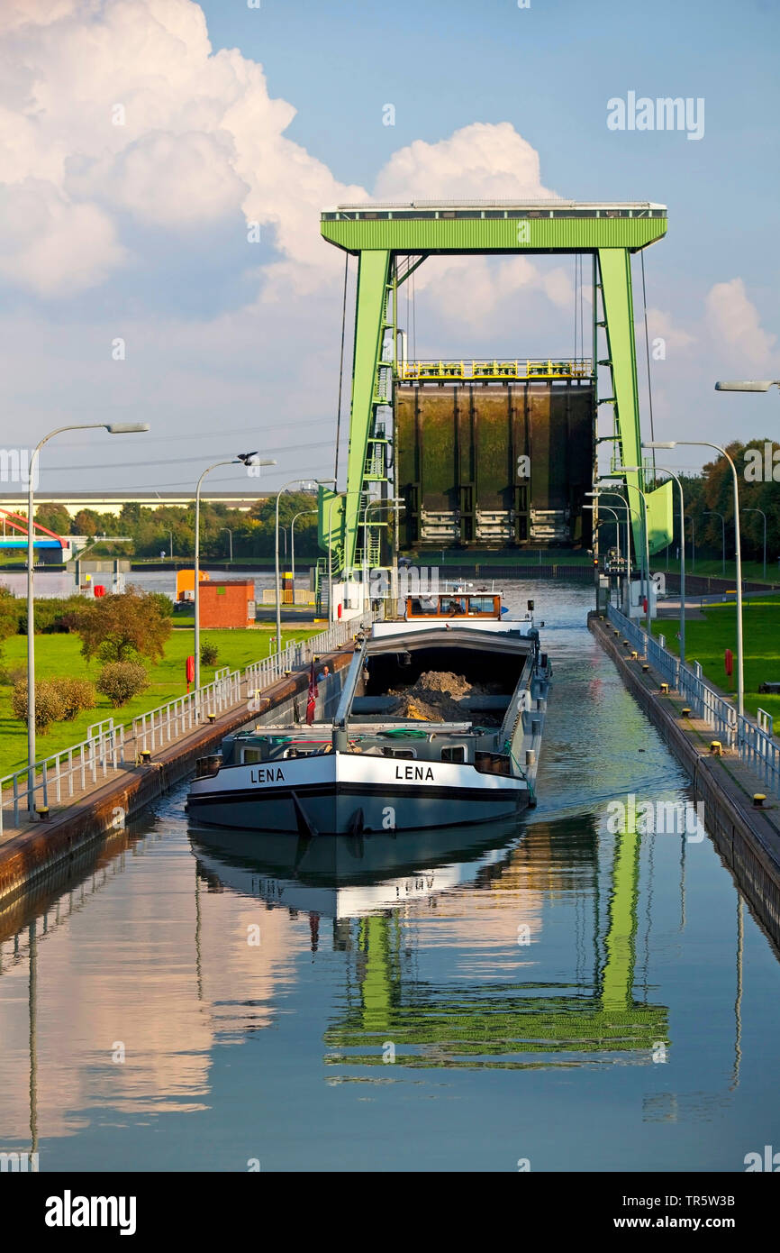 big watergate Friedrichsfeld with freighter, Wesel-Datteln-Kanal, Germany, North Rhine-Westphalia, Ruhr Area, Voerde Stock Photo