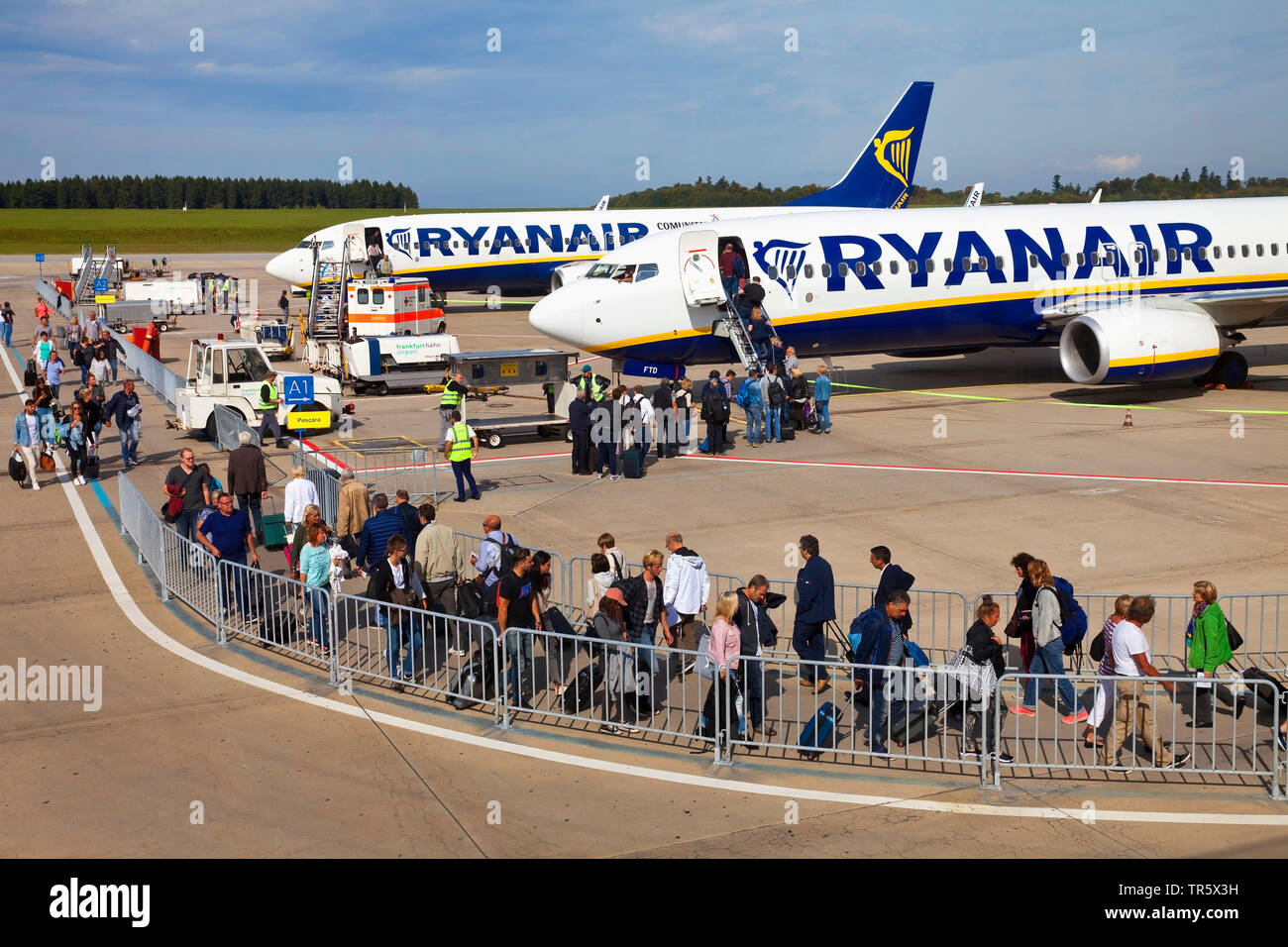 airport Frankfurt-Hahn, passengers entering a machine of Ryan Air, Germany, Rhineland-Palatinate, Frankfurt-Hahn Stock Photo